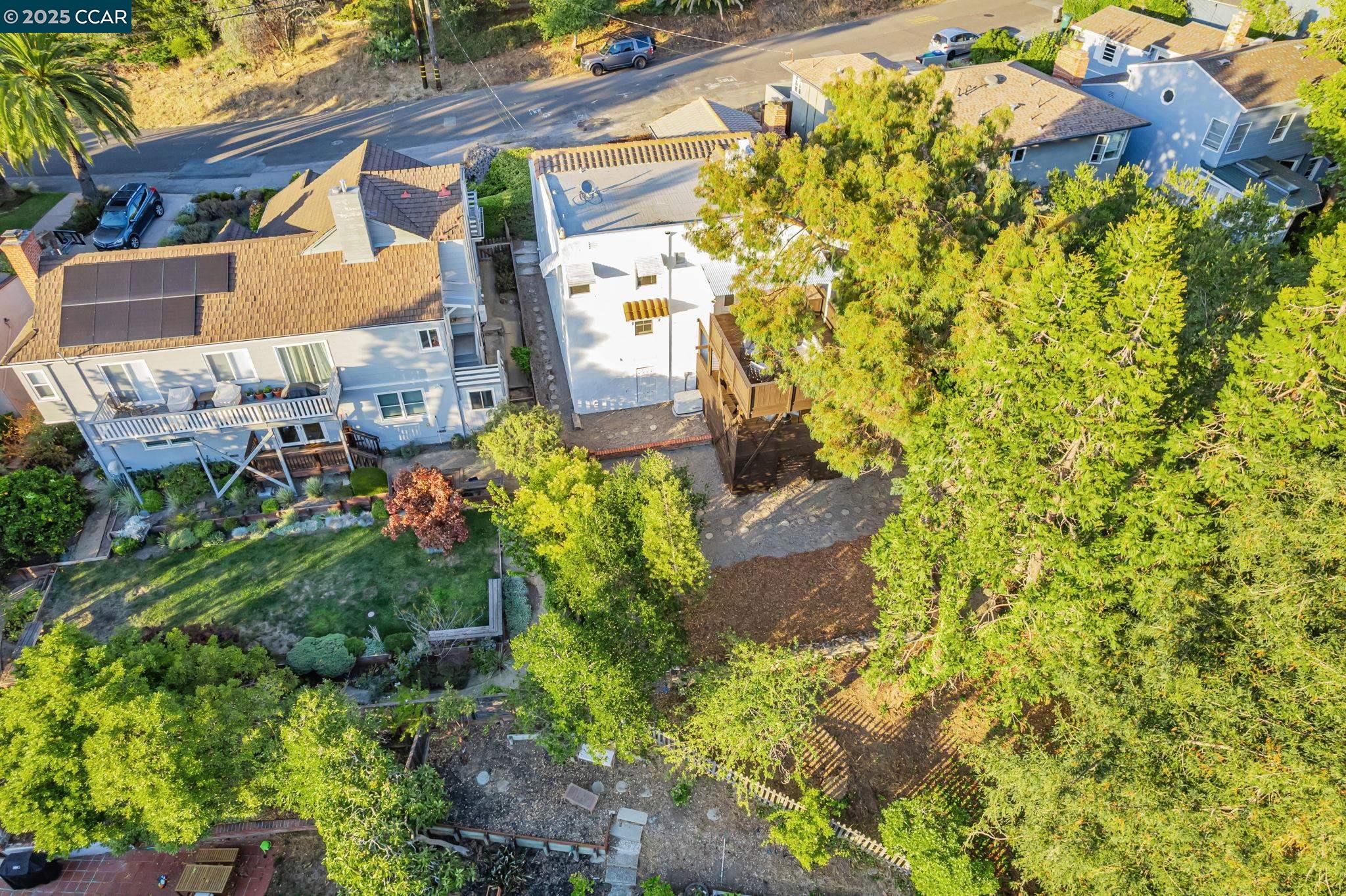 Detail Gallery Image 46 of 60 For 4663 Harbord Dr, Oakland,  CA 94618 - 3 Beds | 2/1 Baths