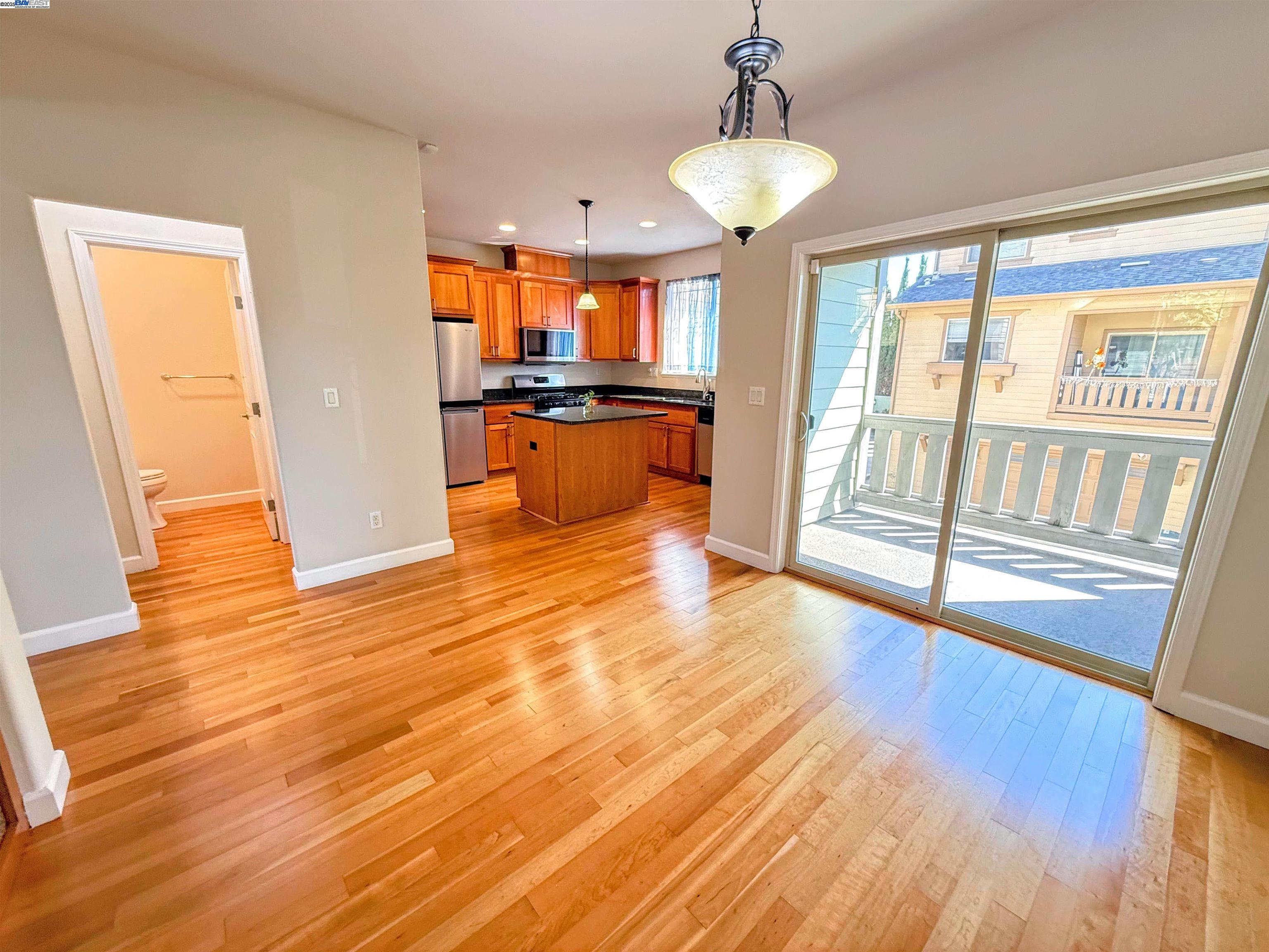 Photo #12: 41111917 Listing: Photo #12