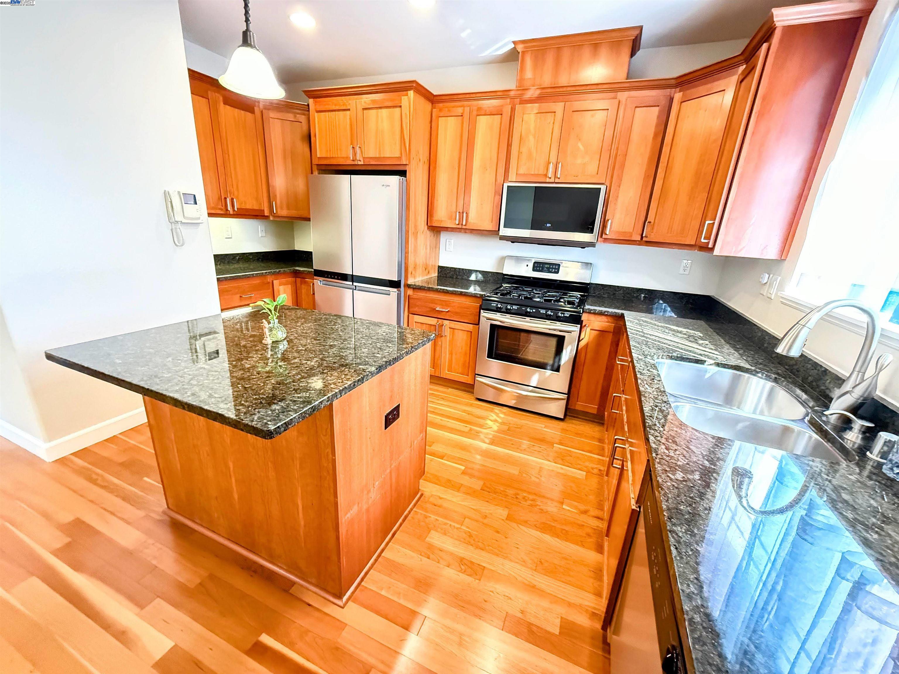 Photo #14: 41111917 Listing: Photo #14