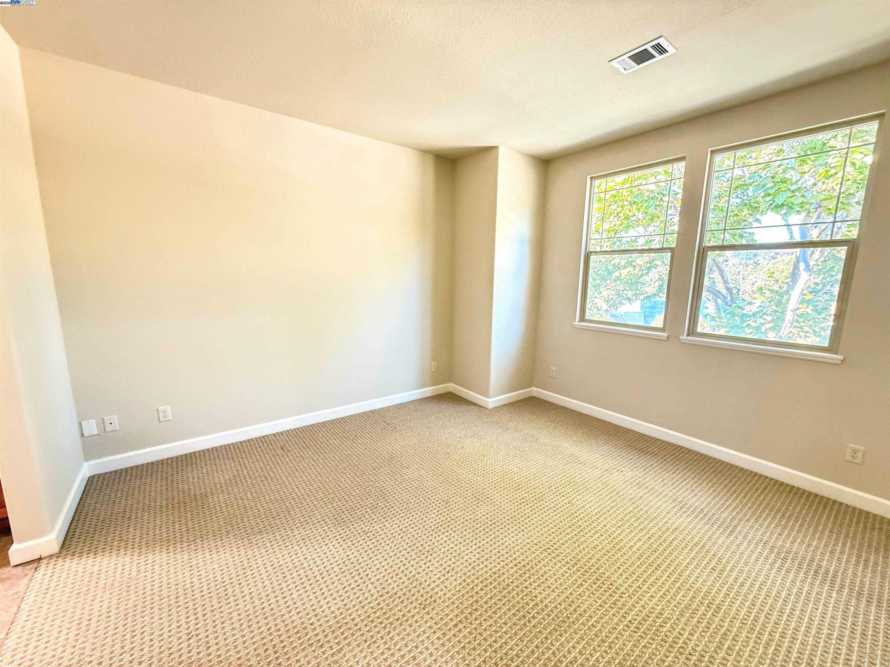 Detail Gallery Image 17 of 46 For 653 Macarthur Blvd, San Leandro,  CA 94577 - 3 Beds | 3/1 Baths