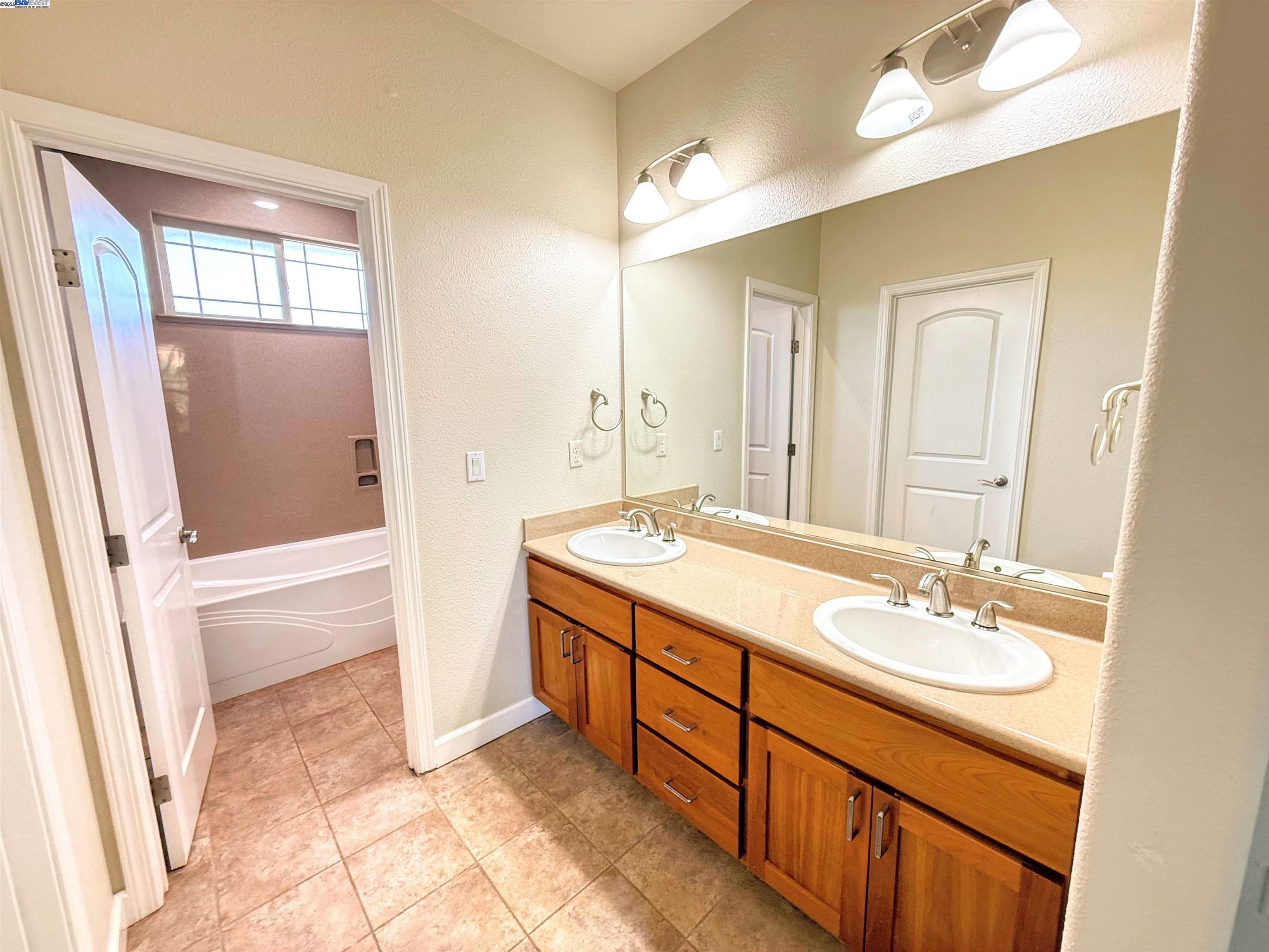 Photo #19: 41111917 Listing: Photo #19