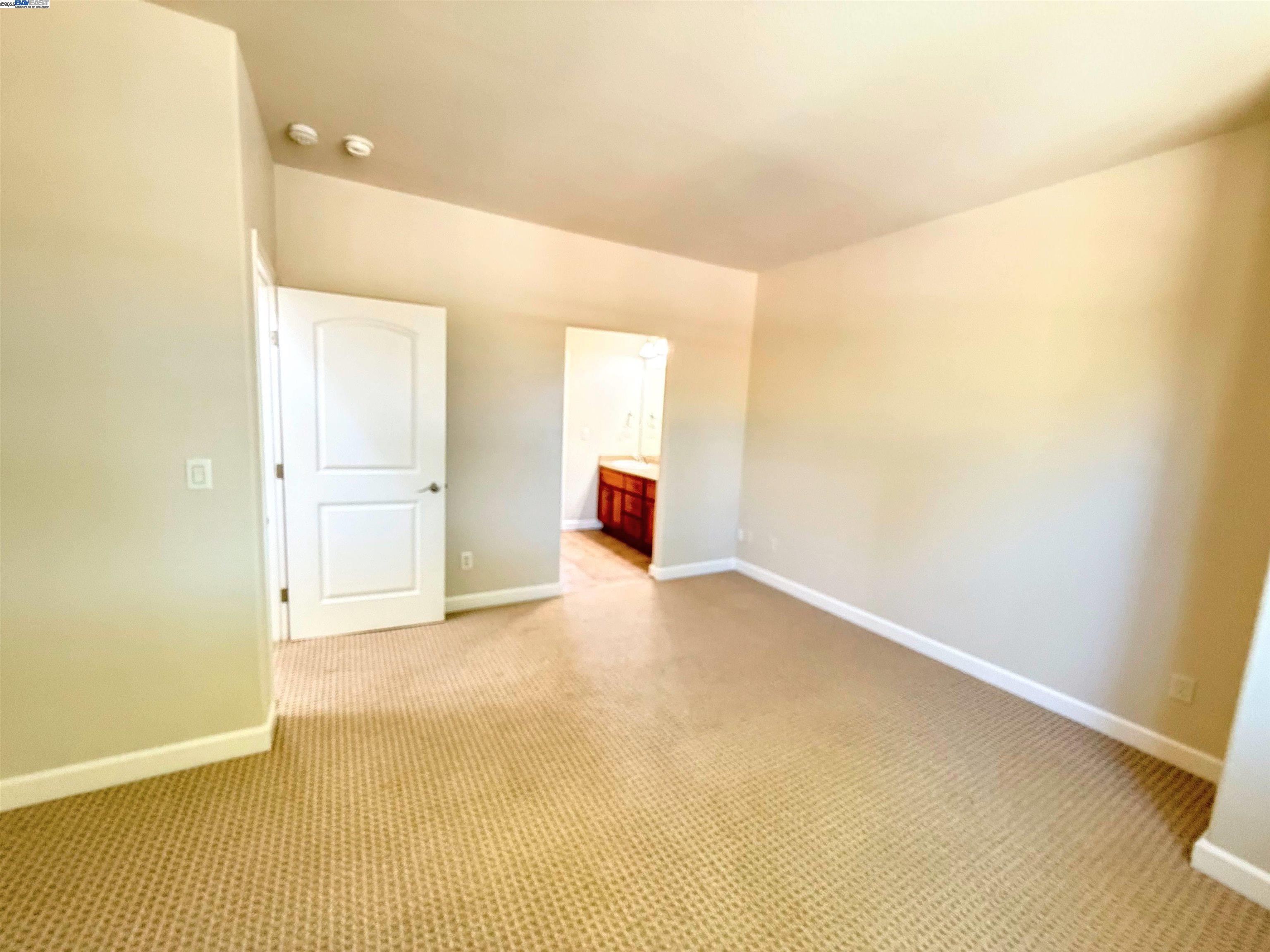 Detail Gallery Image 19 of 46 For 653 Macarthur Blvd, San Leandro,  CA 94577 - 3 Beds | 3/1 Baths