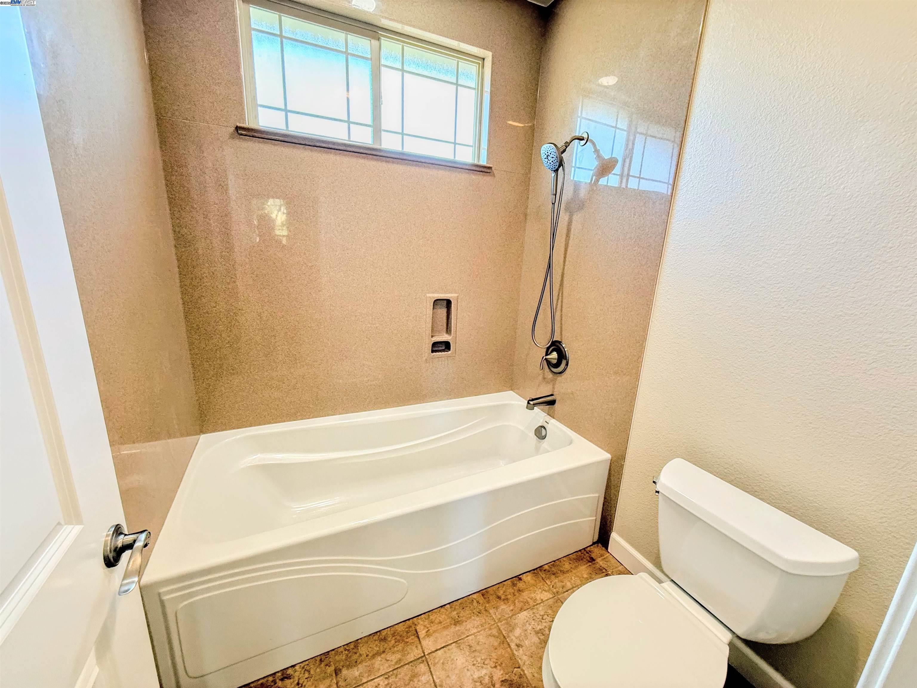 Photo #20: 41111917 Listing: Photo #20