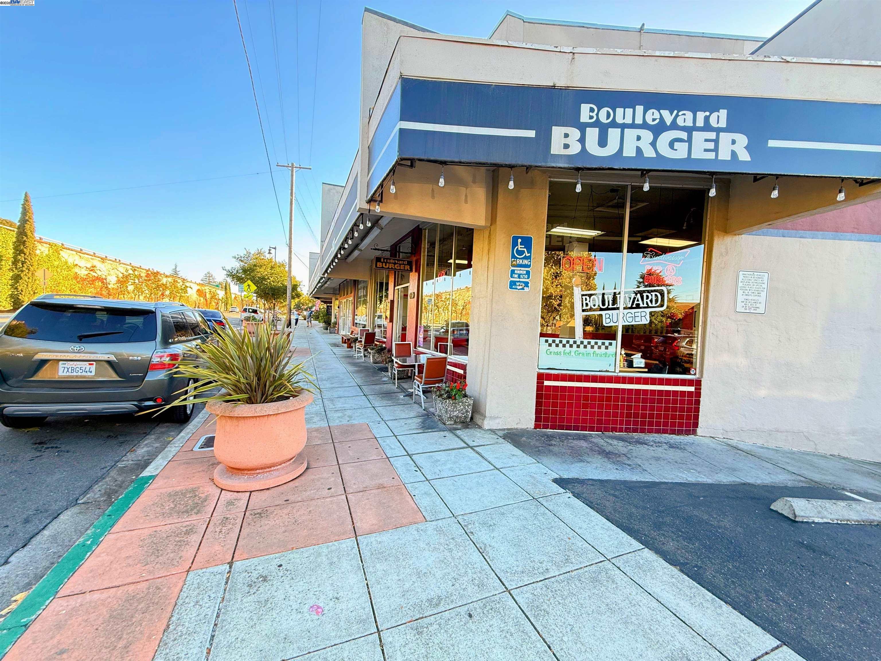 Detail Gallery Image 44 of 46 For 653 Macarthur Blvd, San Leandro,  CA 94577 - 3 Beds | 3/1 Baths