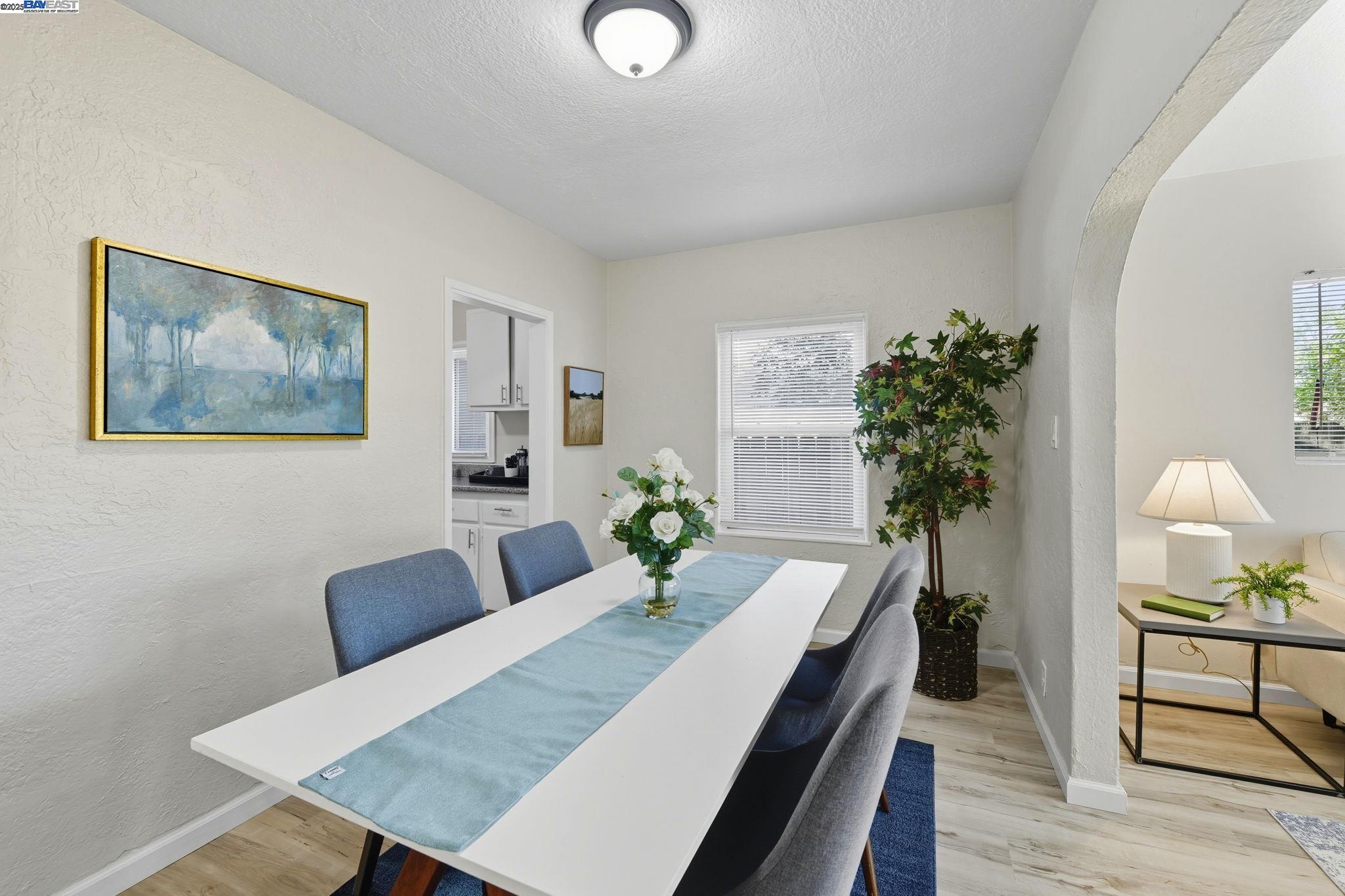 Detail Gallery Image 13 of 30 For 1113 Rivera Dr, Sacramento,  CA 95838 - 2 Beds | 1 Baths