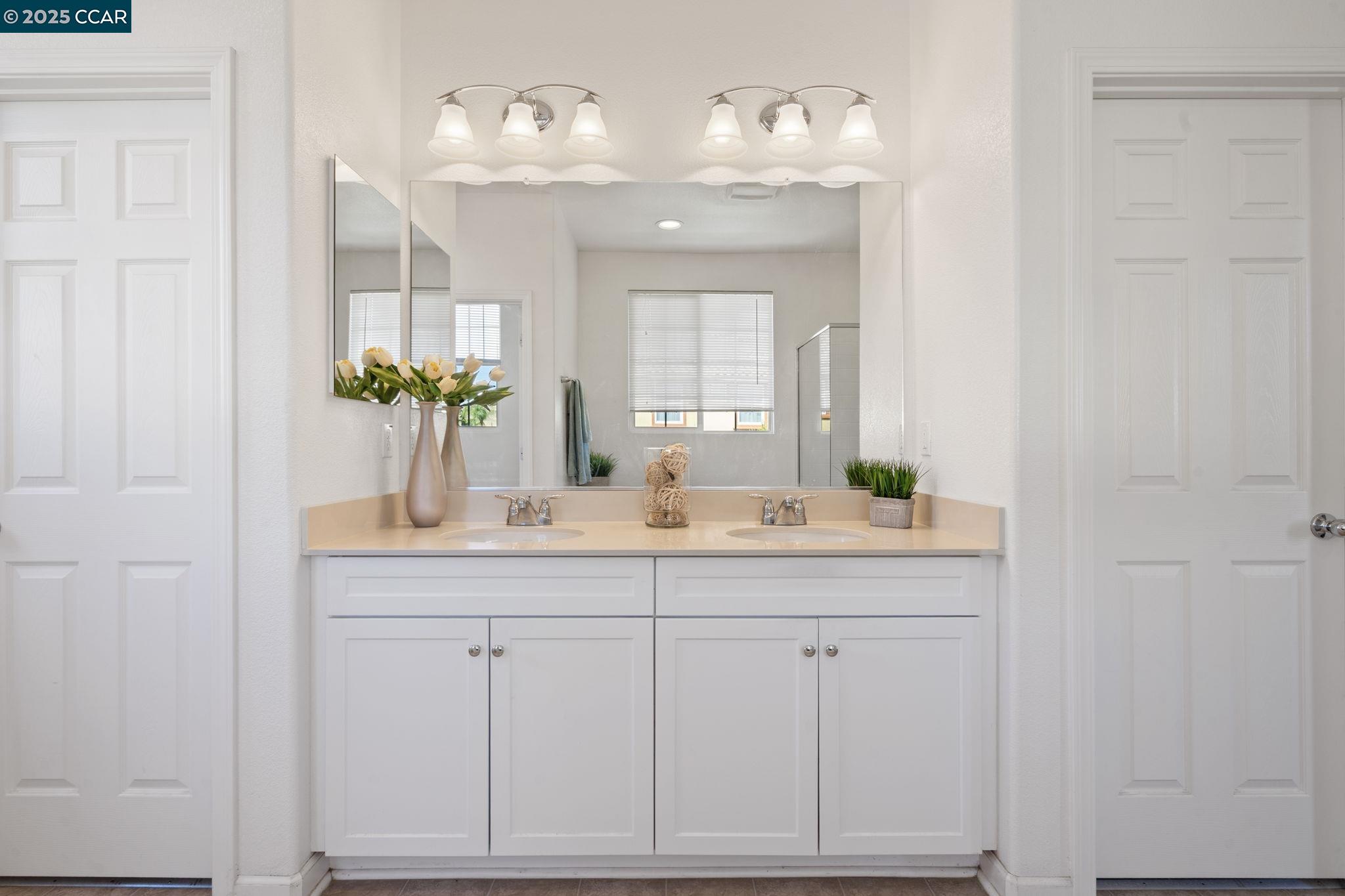 Detail Gallery Image 15 of 31 For 4599 Donegal Way, Antioch,  CA 94531 - 4 Beds | 2/1 Baths