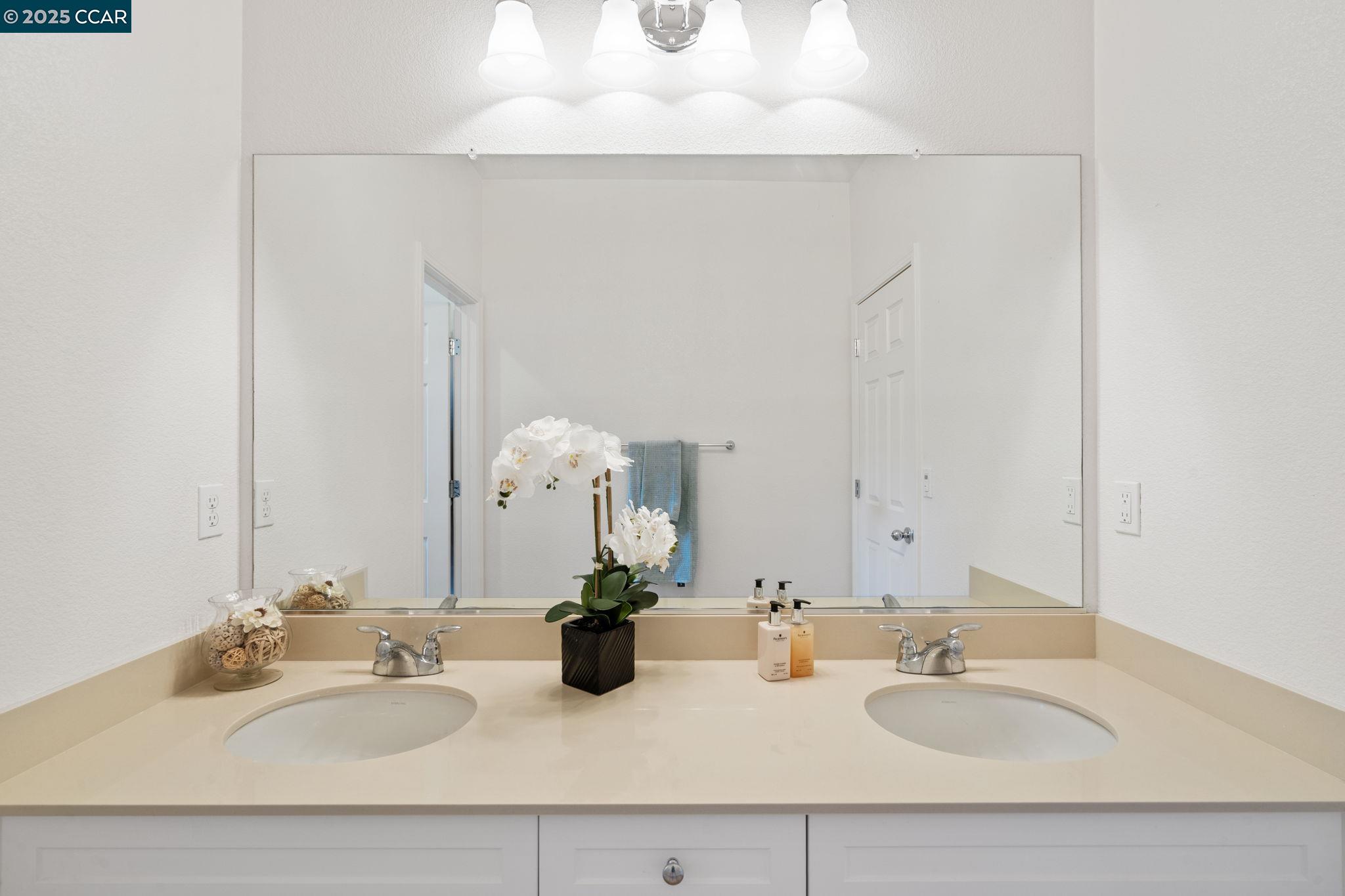 Detail Gallery Image 17 of 31 For 4599 Donegal Way, Antioch,  CA 94531 - 4 Beds | 2/1 Baths