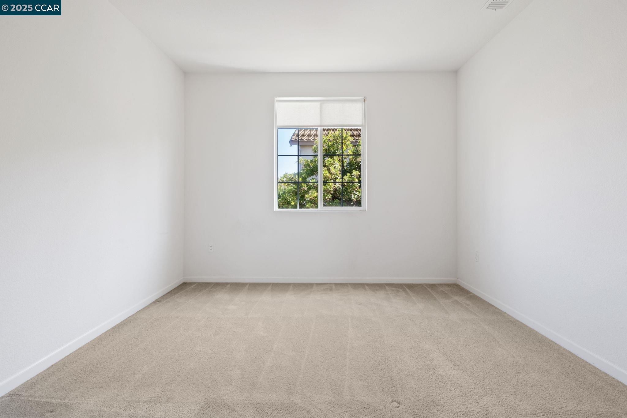 Detail Gallery Image 24 of 32 For 4599 Donegal Way, Antioch,  CA 94531 - 4 Beds | 2/1 Baths