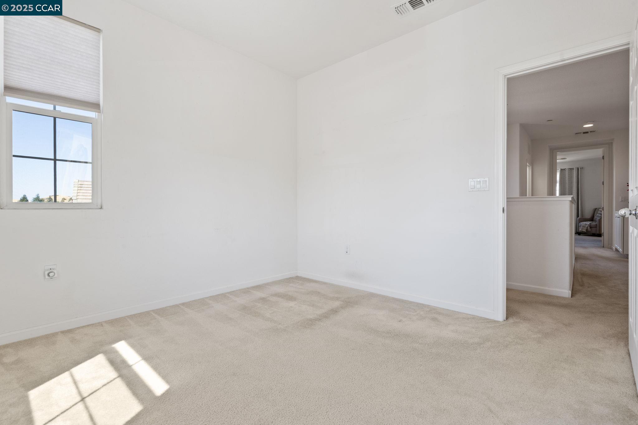 Detail Gallery Image 25 of 31 For 4599 Donegal Way, Antioch,  CA 94531 - 4 Beds | 2/1 Baths