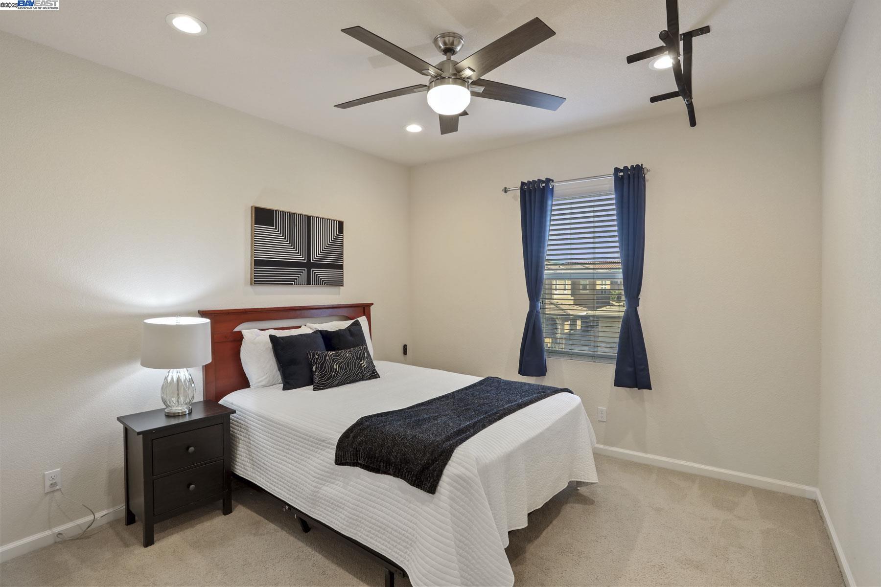 Detail Gallery Image 29 of 59 For 607 W Huntington Ave, Mountain House,  CA 95391 - 4 Beds | 3/1 Baths