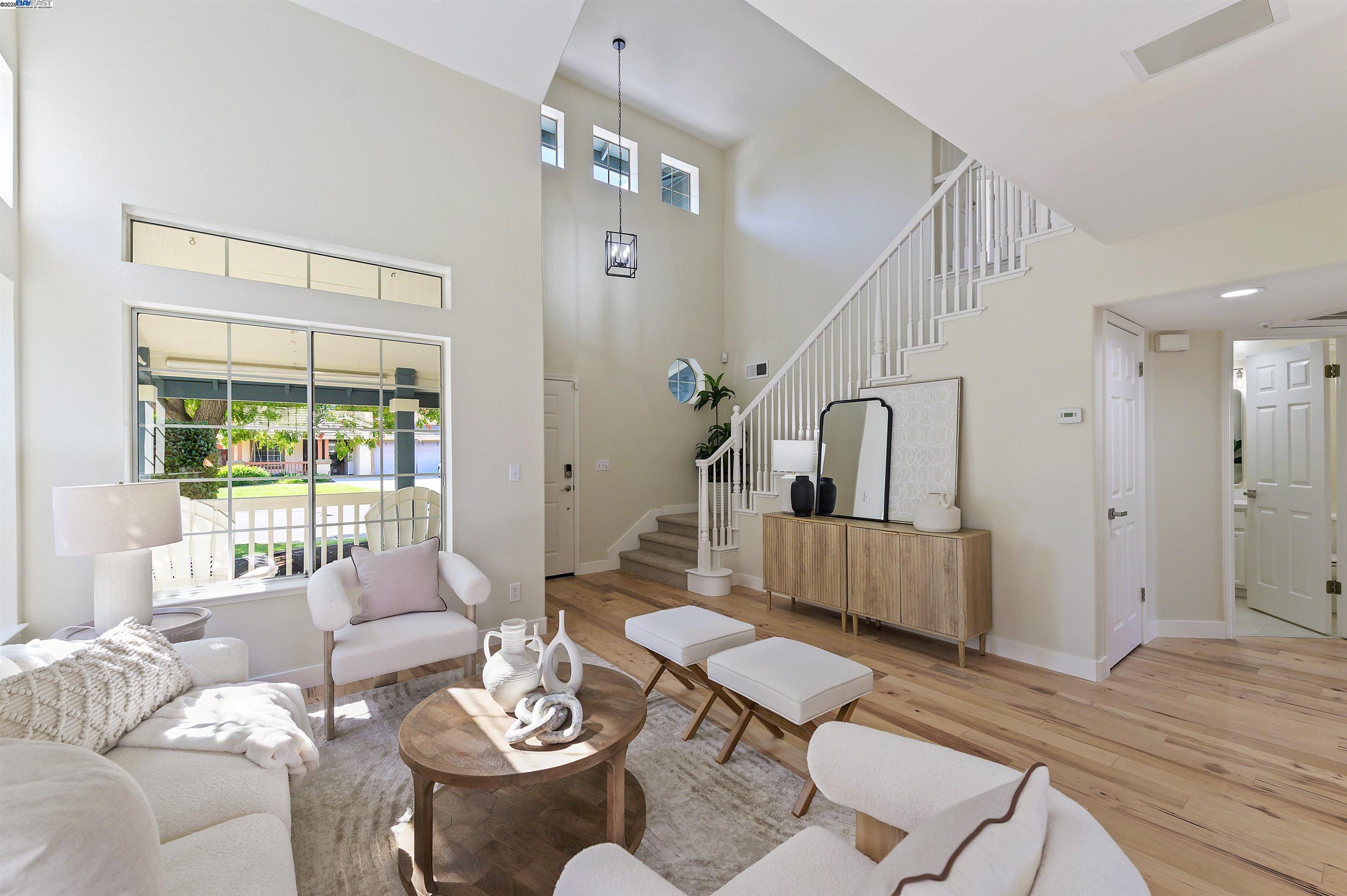 Detail Gallery Image 13 of 28 For 1121 Riviera Ct, Livermore,  CA 94551 - 4 Beds | 2/1 Baths