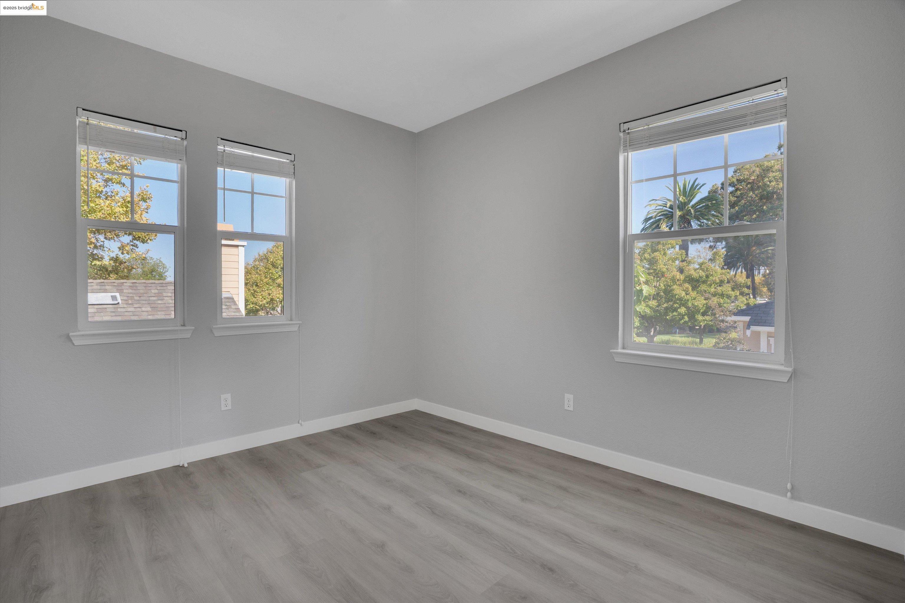 Detail Gallery Image 35 of 51 For 1002 Flagship Dr, Vallejo,  CA 94592 - 3 Beds | 2/1 Baths