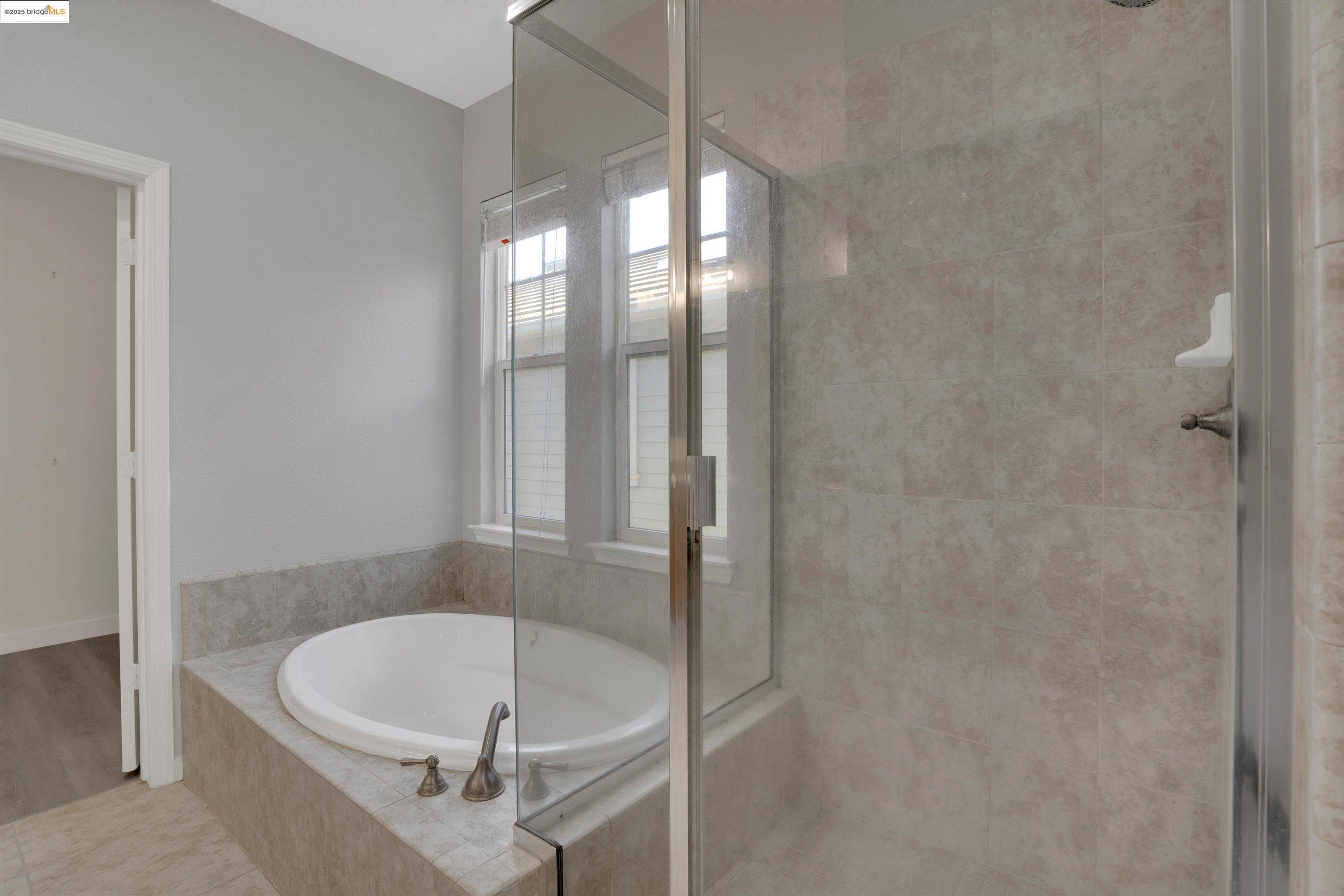 Detail Gallery Image 40 of 51 For 1002 Flagship Dr, Vallejo,  CA 94592 - 3 Beds | 2/1 Baths