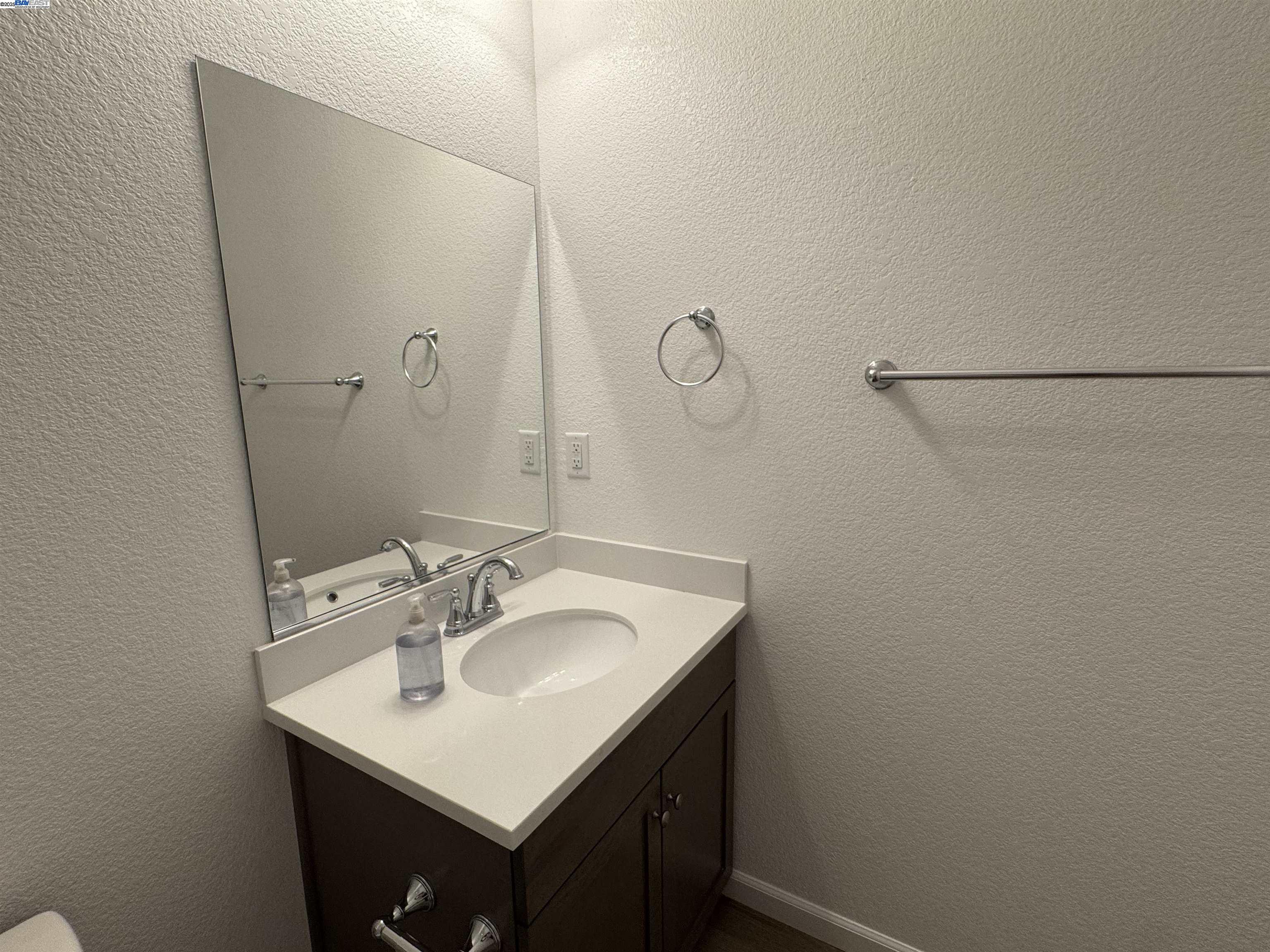 Detail Gallery Image 29 of 36 For 2017 Quartz Cove Way, Roseville,  CA 95747 - 4 Beds | 2 Baths