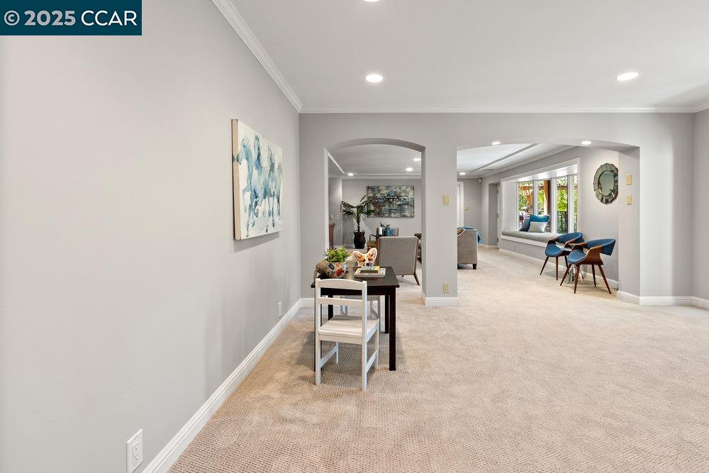 Detail Gallery Image 36 of 60 For 3949 Canyon Dr, Lafayette,  CA 94549-2701 - 5 Beds | 5/1 Baths
