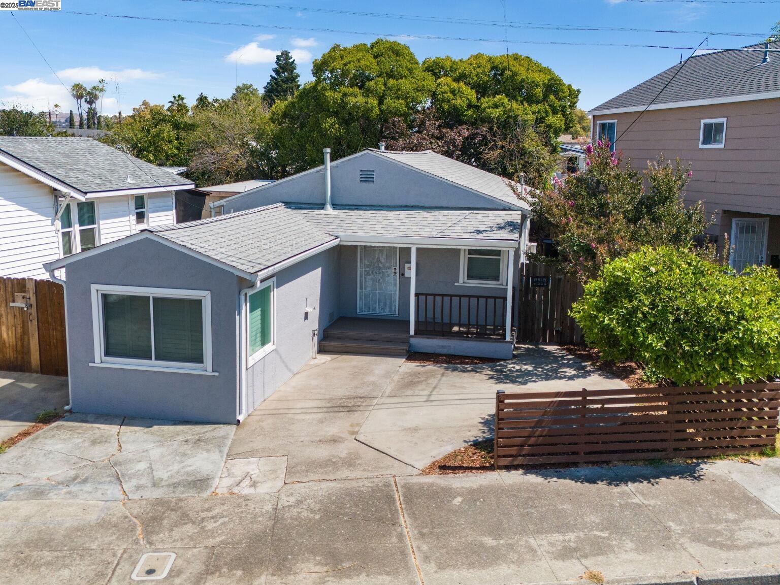 Detail Gallery Image 8 of 21 For 130 12th St, Vallejo,  CA 94590 - 3 Beds | 1 Baths