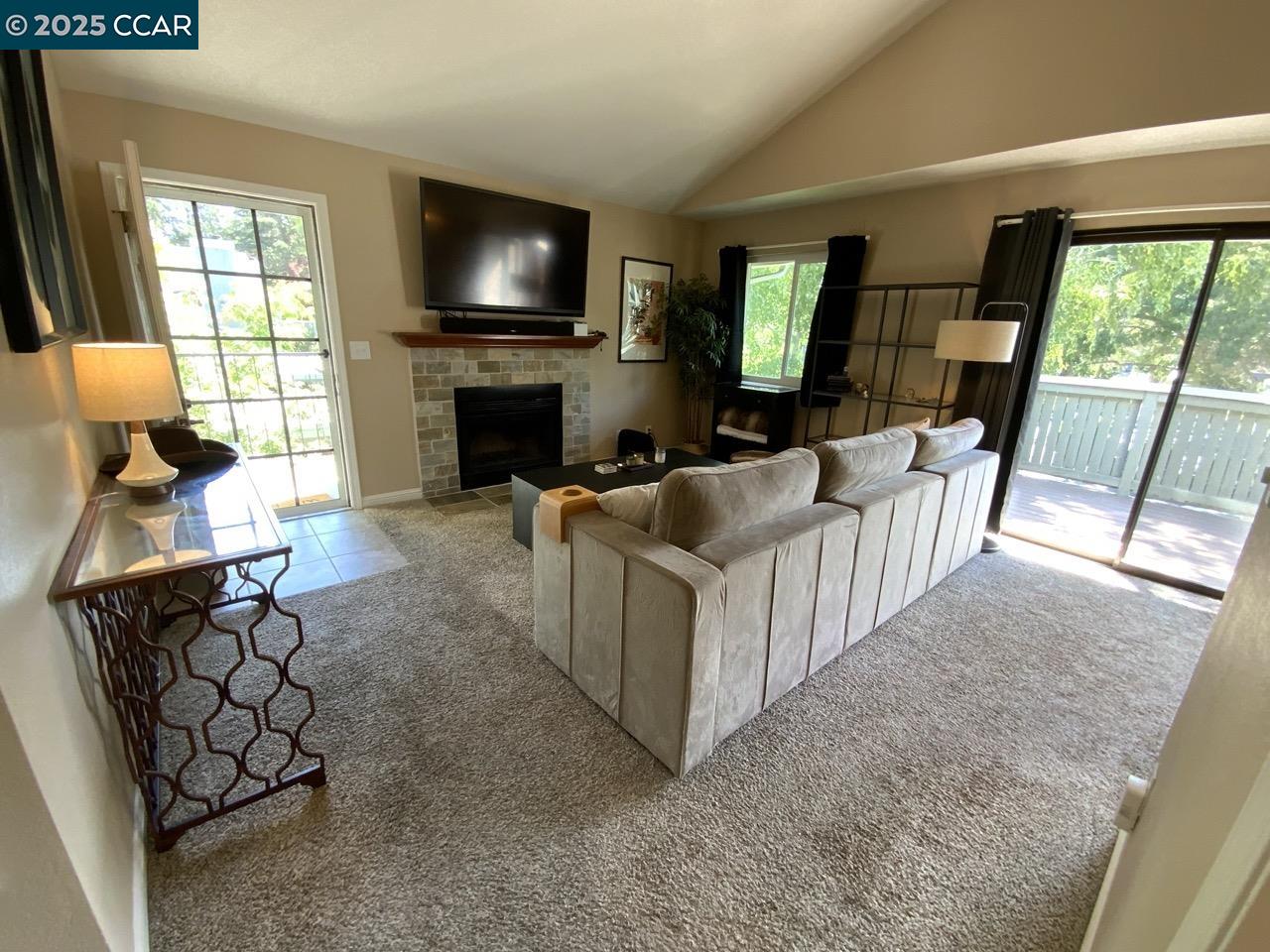 Photo #3: 41111929 Listing 