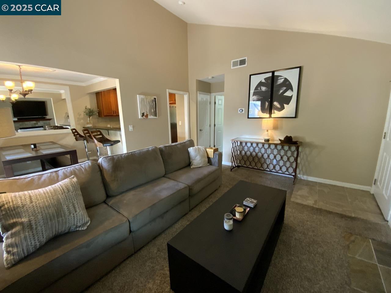 Detail Gallery Image 6 of 27 For 205 Compton Cir #B,  San Ramon,  CA 94583 - 1 Beds | 1 Baths