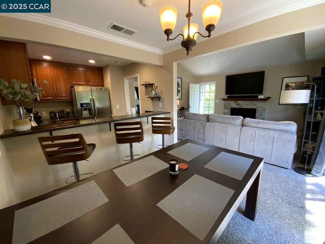 Detail Gallery Image 7 of 27 For 205 Compton Cir #B,  San Ramon,  CA 94583 - 1 Beds | 1 Baths