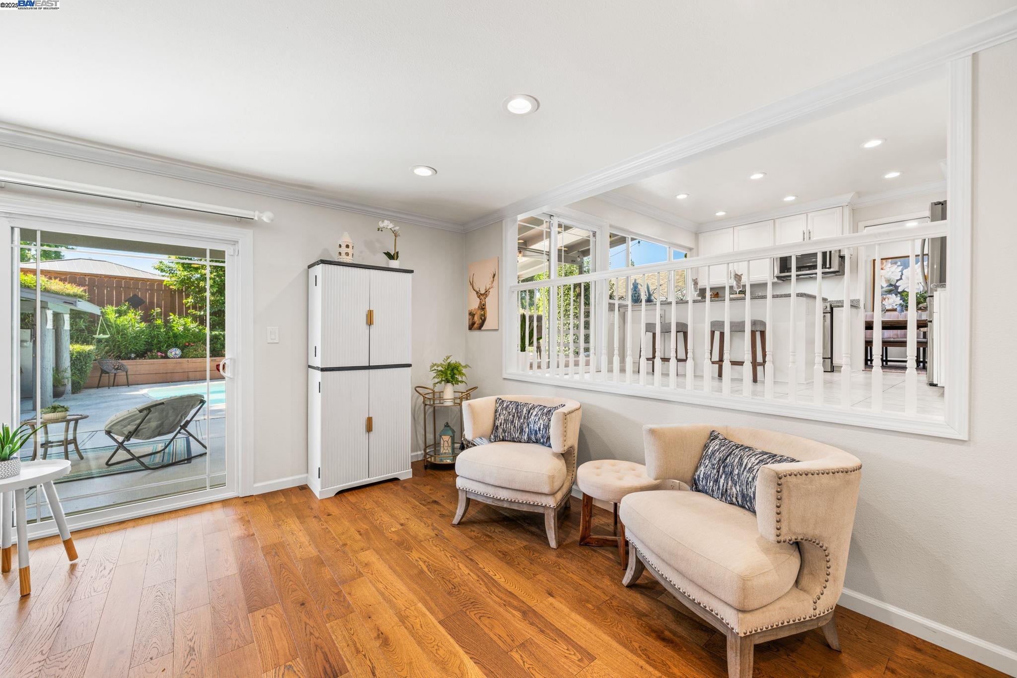 Detail Gallery Image 24 of 52 For 4336 Muirwood Dr, Pleasanton,  CA 94588 - 4 Beds | 2/1 Baths