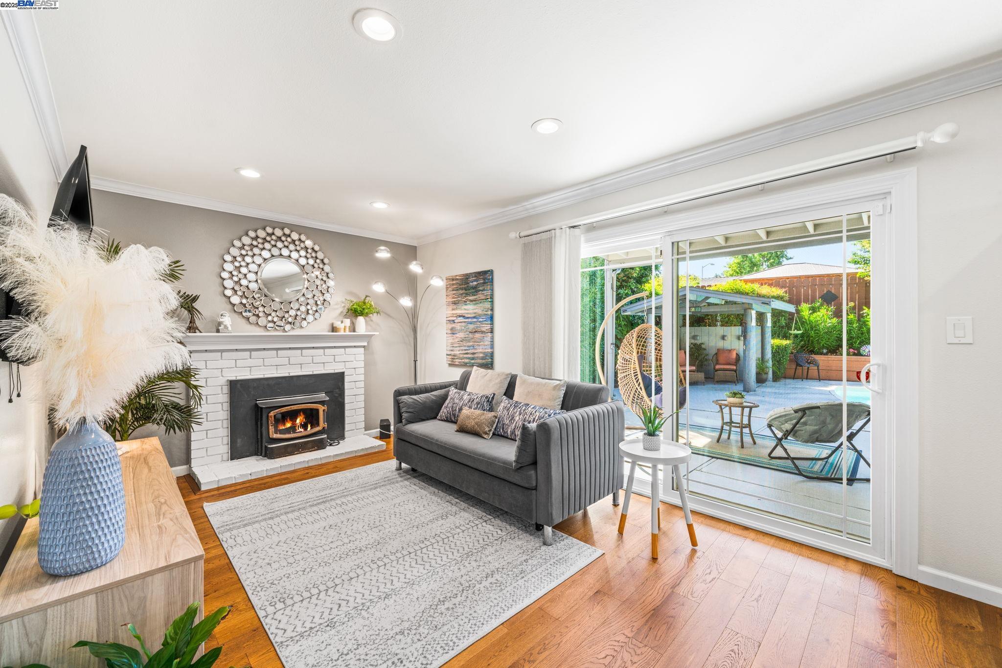 Detail Gallery Image 25 of 52 For 4336 Muirwood Dr, Pleasanton,  CA 94588 - 4 Beds | 2/1 Baths