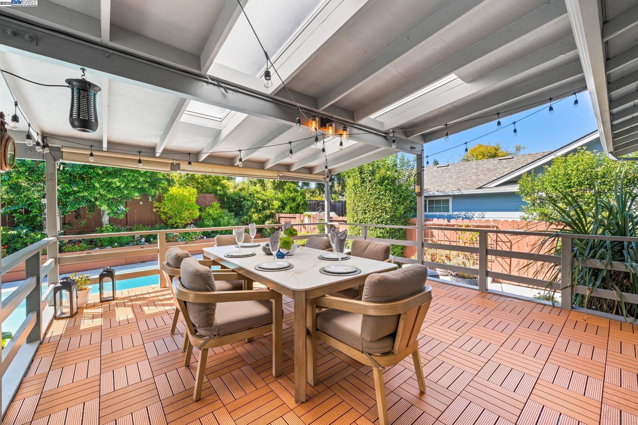 Detail Gallery Image 30 of 52 For 4336 Muirwood Dr, Pleasanton,  CA 94588 - 4 Beds | 2/1 Baths