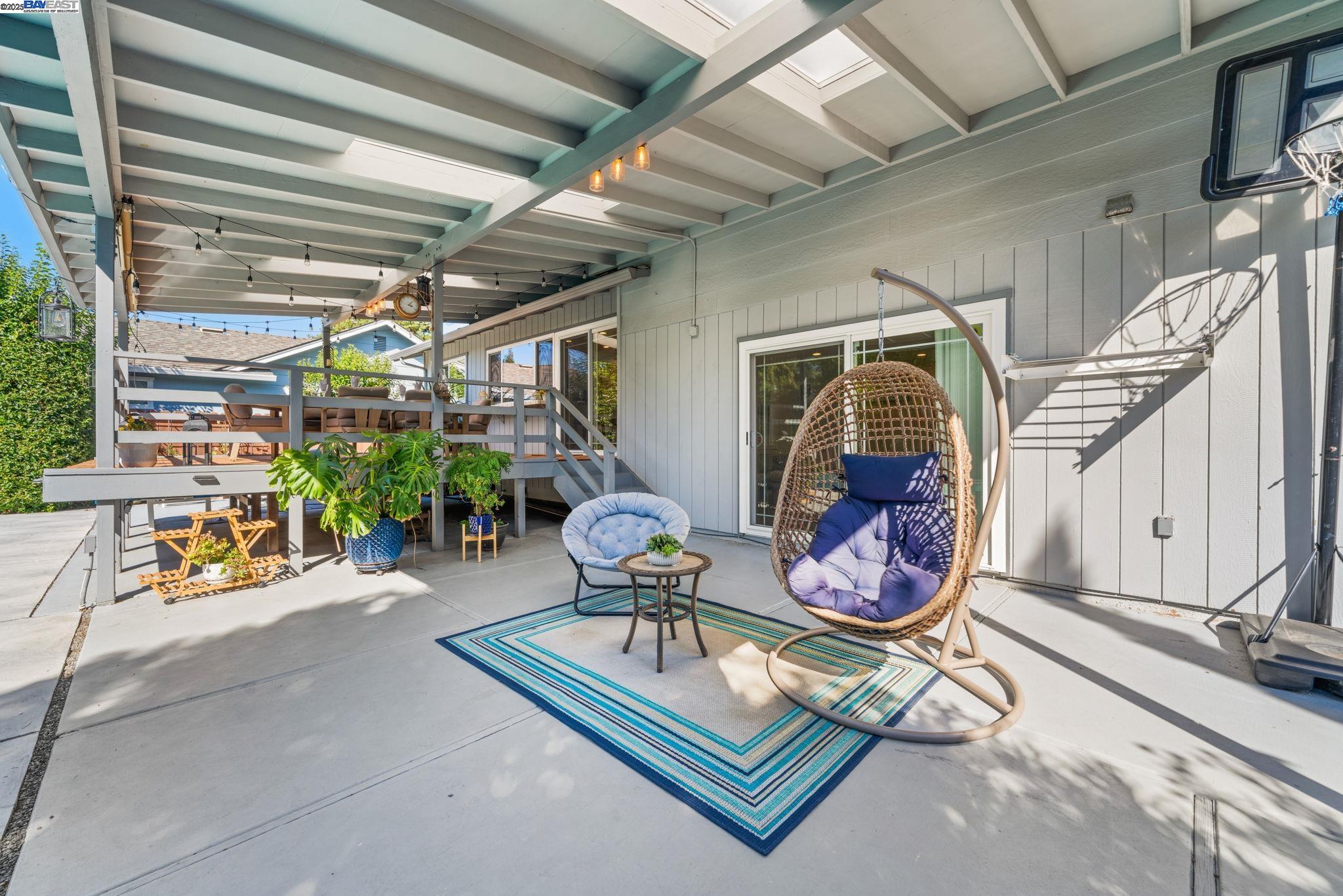 Detail Gallery Image 34 of 52 For 4336 Muirwood Dr, Pleasanton,  CA 94588 - 4 Beds | 2/1 Baths