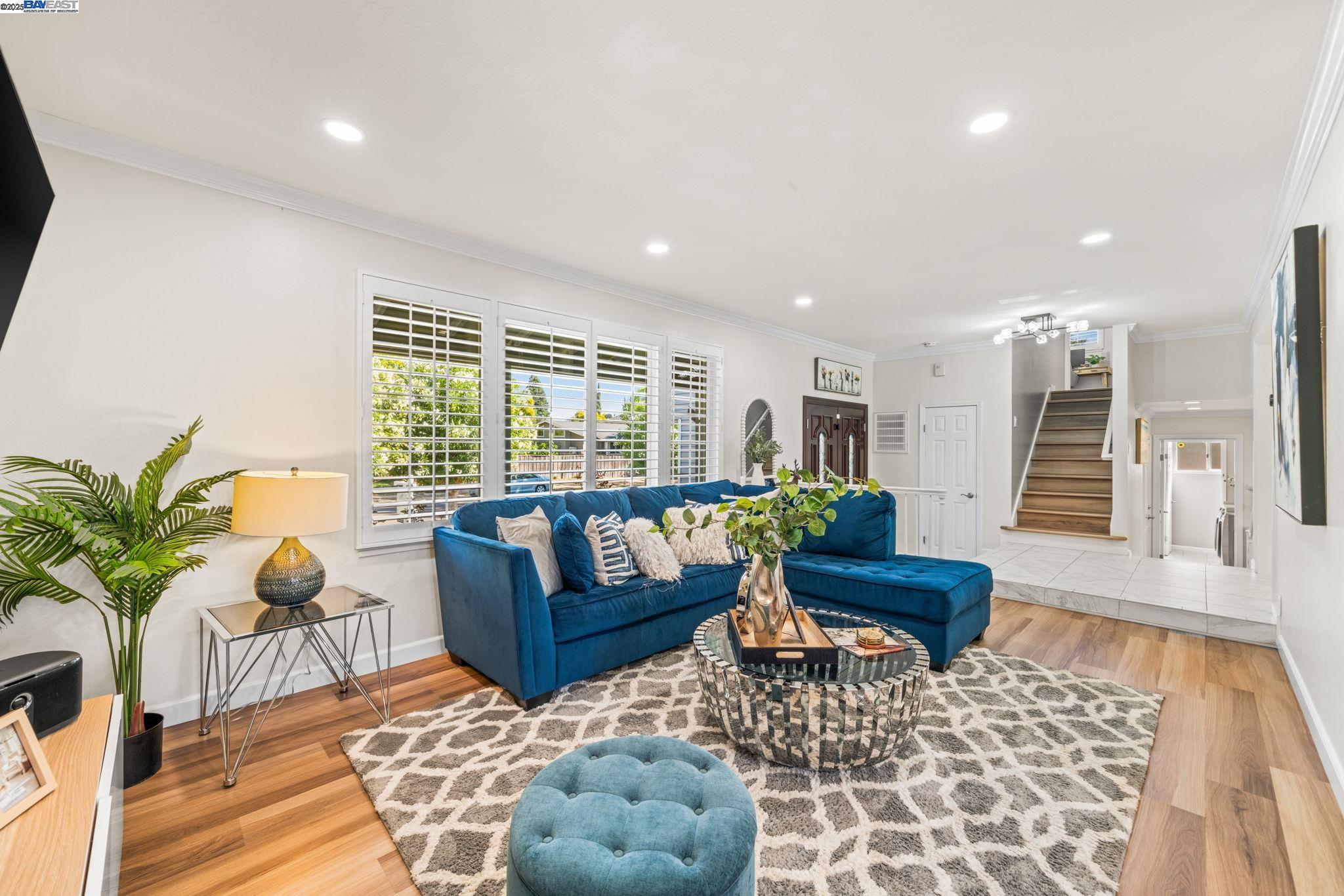 Detail Gallery Image 10 of 52 For 4336 Muirwood Dr, Pleasanton,  CA 94588 - 4 Beds | 2/1 Baths