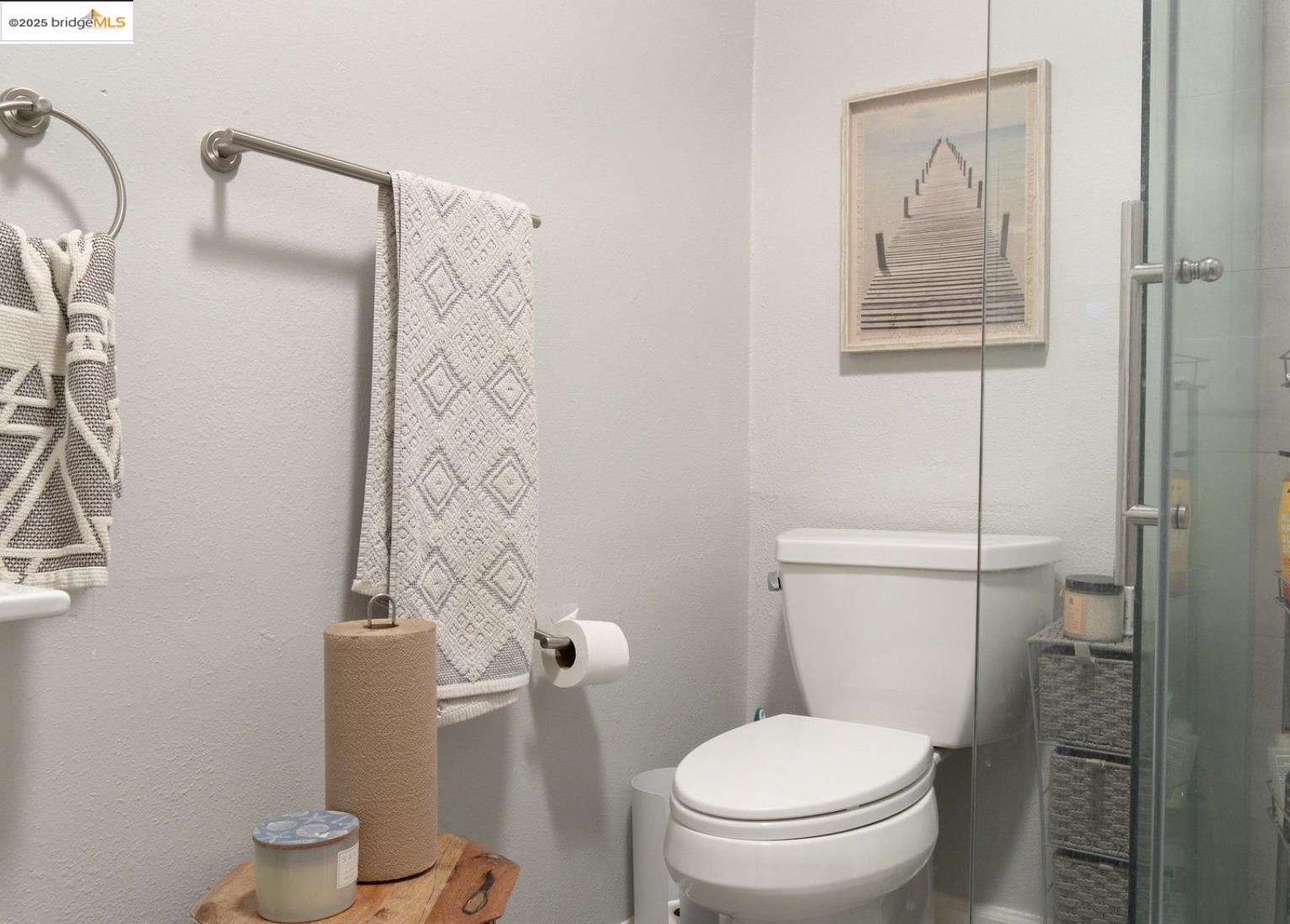 Detail Gallery Image 11 of 20 For 2816 Viola St, Oakland,  CA 94619 - 1 Beds | 1 Baths