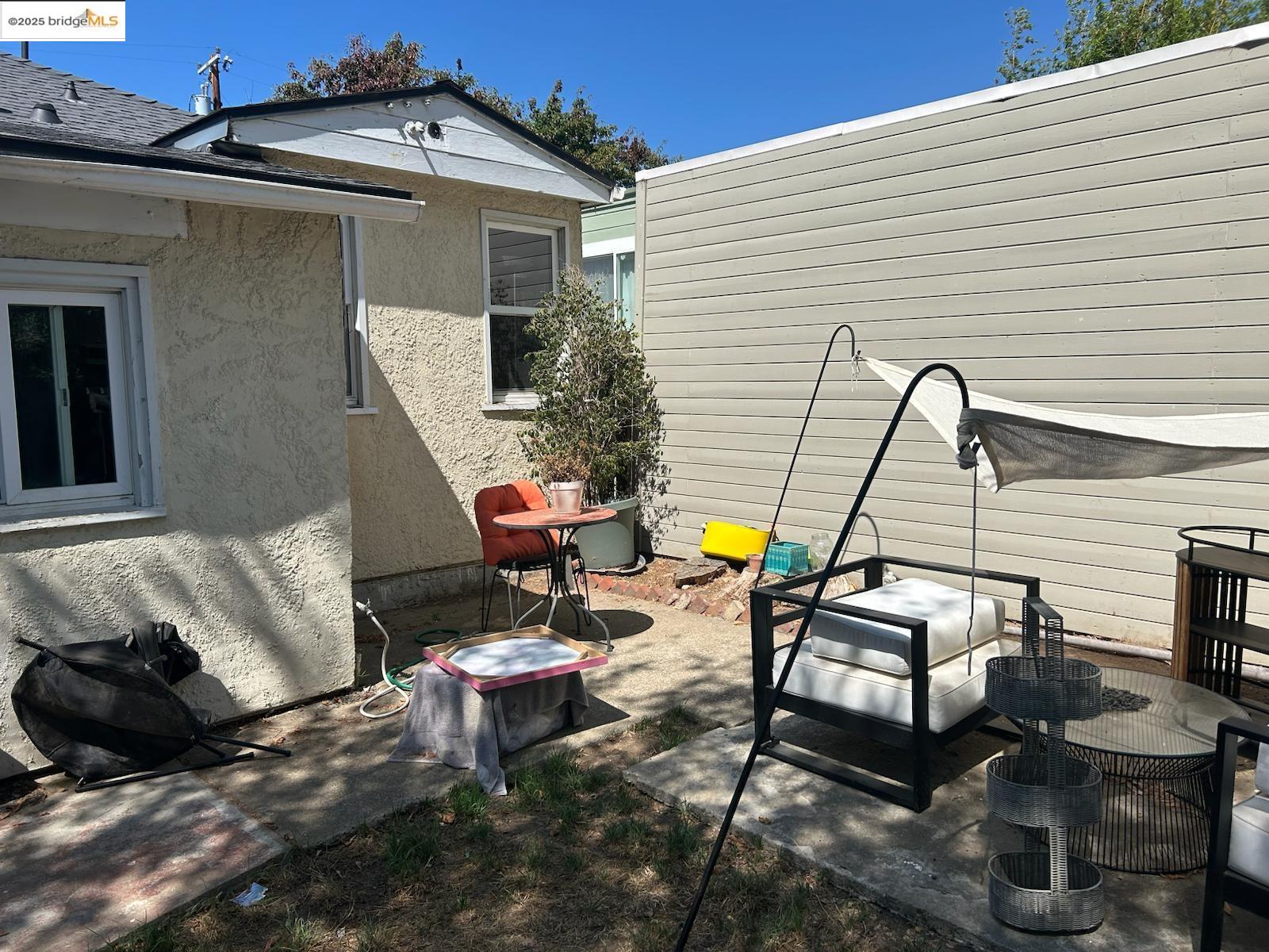 Detail Gallery Image 12 of 12 For 2816 Viola St, Oakland,  CA 94619 - 1 Beds | 1 Baths