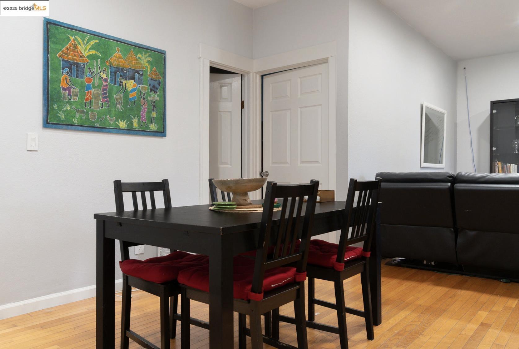 Detail Gallery Image 5 of 20 For 2816 Viola St, Oakland,  CA 94619 - 1 Beds | 1 Baths