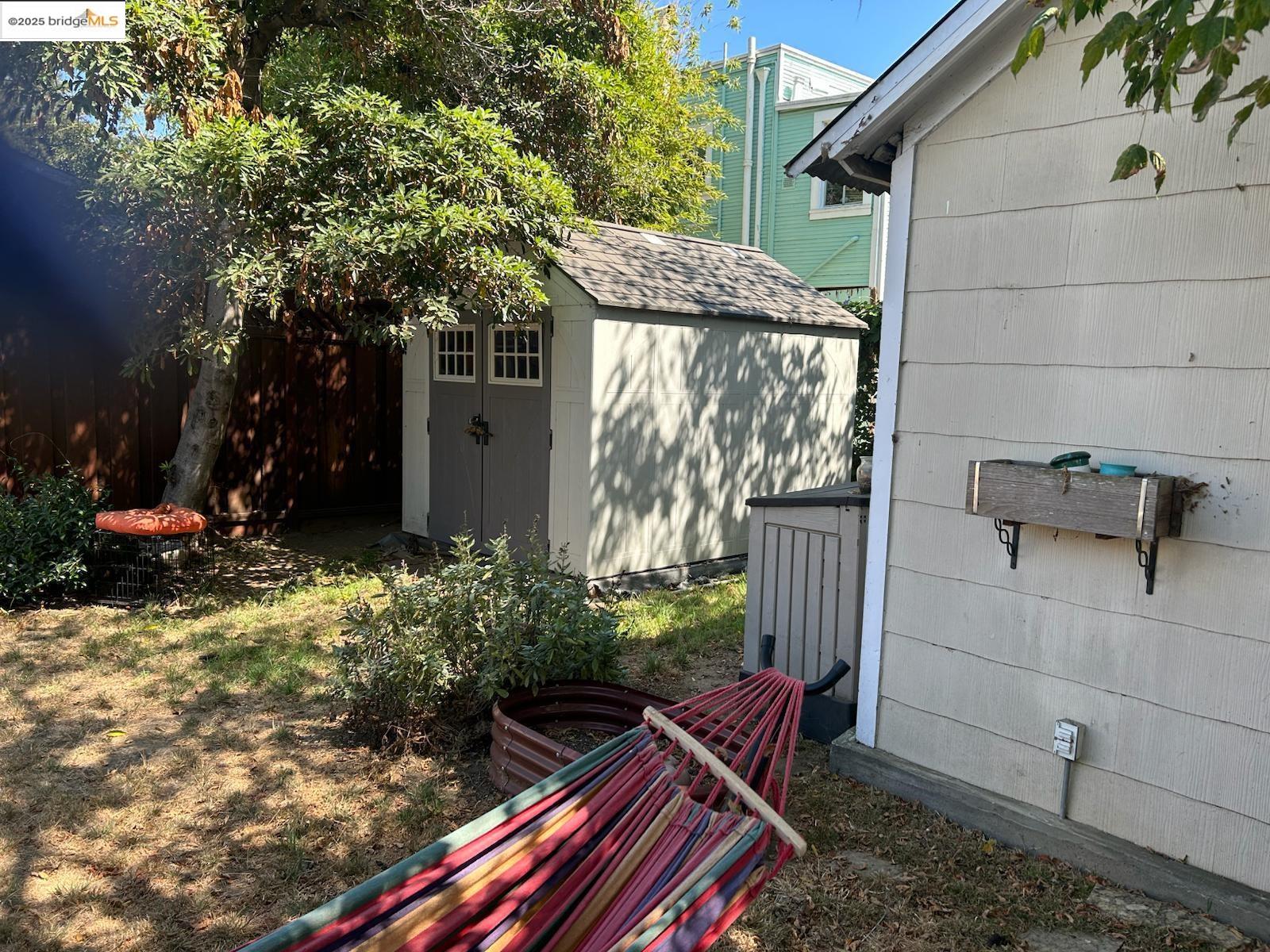 Detail Gallery Image 10 of 12 For 2816 Viola St, Oakland,  CA 94619 - 1 Beds | 1 Baths