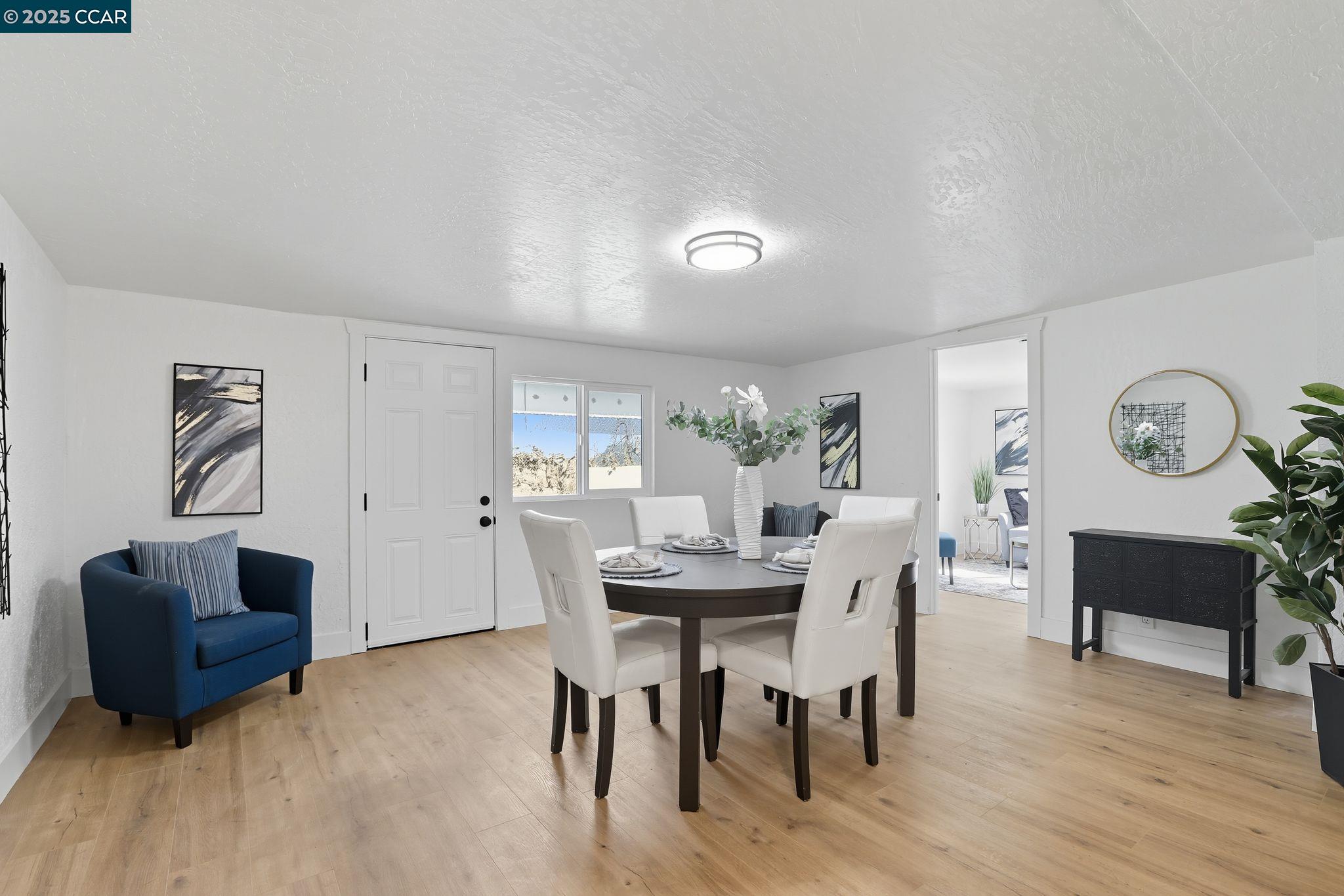 Detail Gallery Image 14 of 24 For 5813 42nd St, Sacramento,  CA 95824 - 3 Beds | 1 Baths