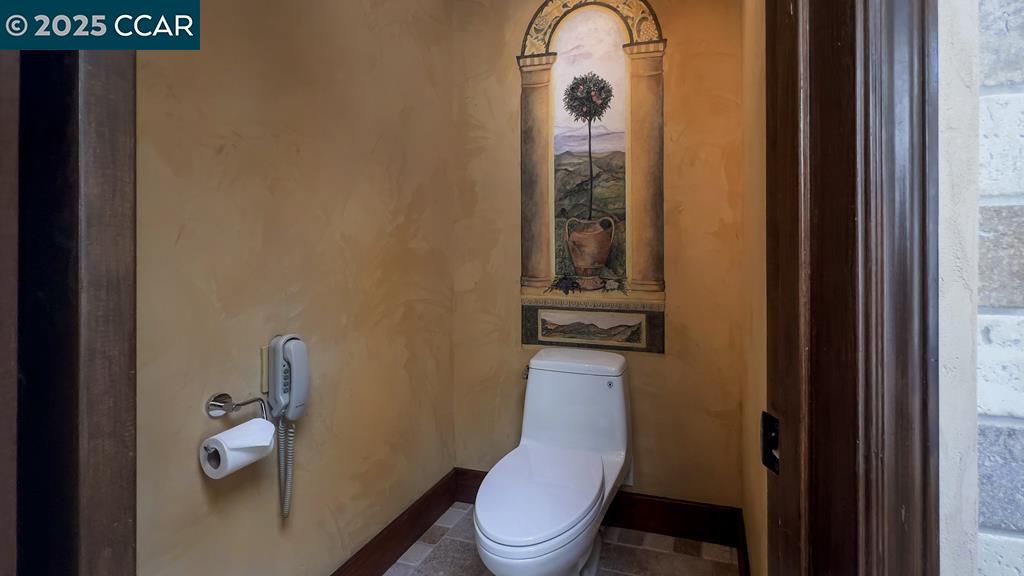 Detail Gallery Image 15 of 60 For 800 Hamilton Dr, Pleasant Hill,  CA 94523 - 4 Beds | 4 Baths