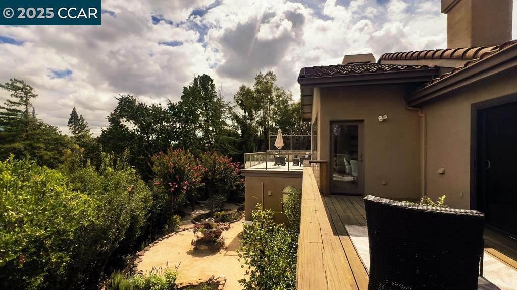 Detail Gallery Image 18 of 60 For 800 Hamilton Dr, Pleasant Hill,  CA 94523 - 4 Beds | 4 Baths