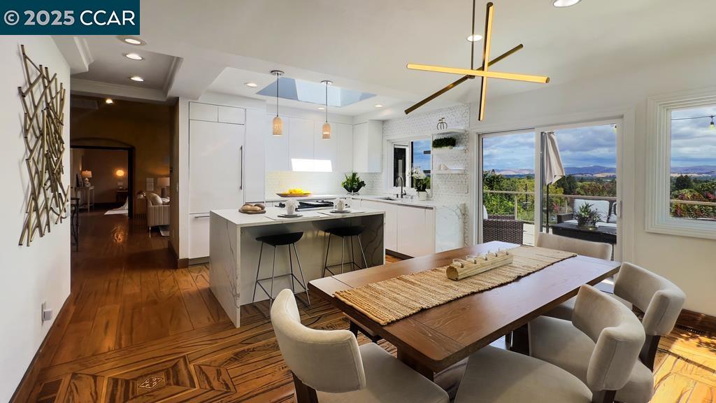 Detail Gallery Image 24 of 60 For 800 Hamilton Dr, Pleasant Hill,  CA 94523 - 4 Beds | 4 Baths