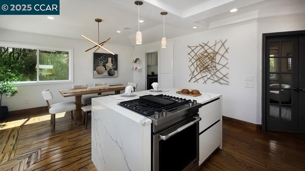 Detail Gallery Image 25 of 60 For 800 Hamilton Dr, Pleasant Hill,  CA 94523 - 4 Beds | 4 Baths