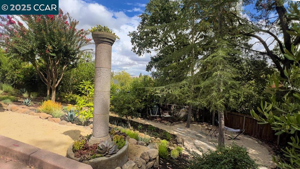 Detail Gallery Image 46 of 60 For 800 Hamilton Dr, Pleasant Hill,  CA 94523 - 4 Beds | 4 Baths
