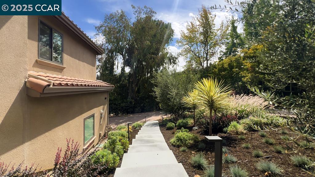 Detail Gallery Image 53 of 60 For 800 Hamilton Dr, Pleasant Hill,  CA 94523 - 4 Beds | 4 Baths