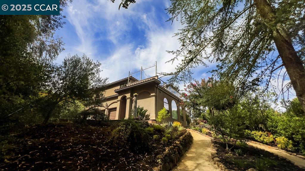 Detail Gallery Image 54 of 60 For 800 Hamilton Dr, Pleasant Hill,  CA 94523 - 4 Beds | 4 Baths
