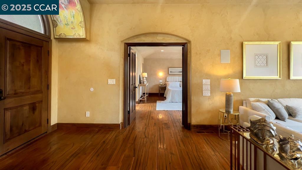 Detail Gallery Image 8 of 60 For 800 Hamilton Dr, Pleasant Hill,  CA 94523 - 4 Beds | 4 Baths