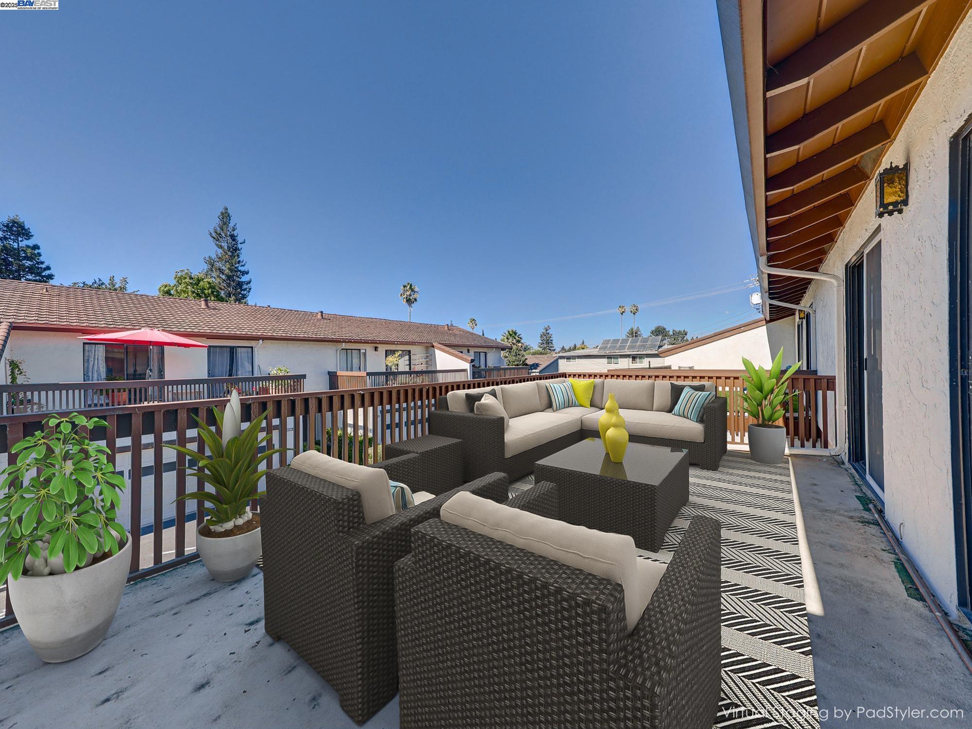 Detail Gallery Image 14 of 20 For 1430 Gordon St, Redwood City,  CA 94061 - 3 Beds | 2/1 Baths
