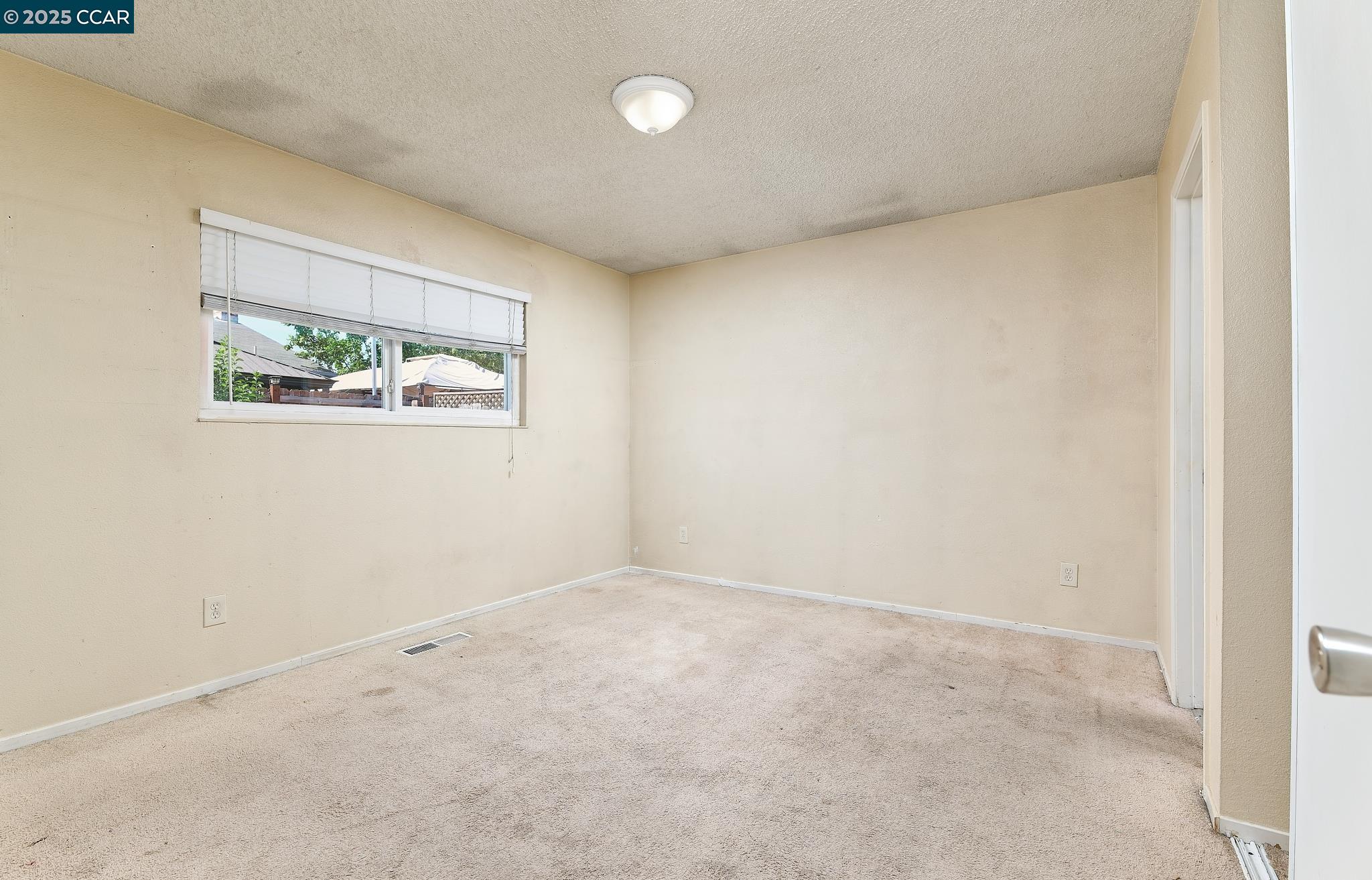 Detail Gallery Image 16 of 25 For 187 Atherton Ave, Pittsburg,  CA 94565 - 4 Beds | 2 Baths