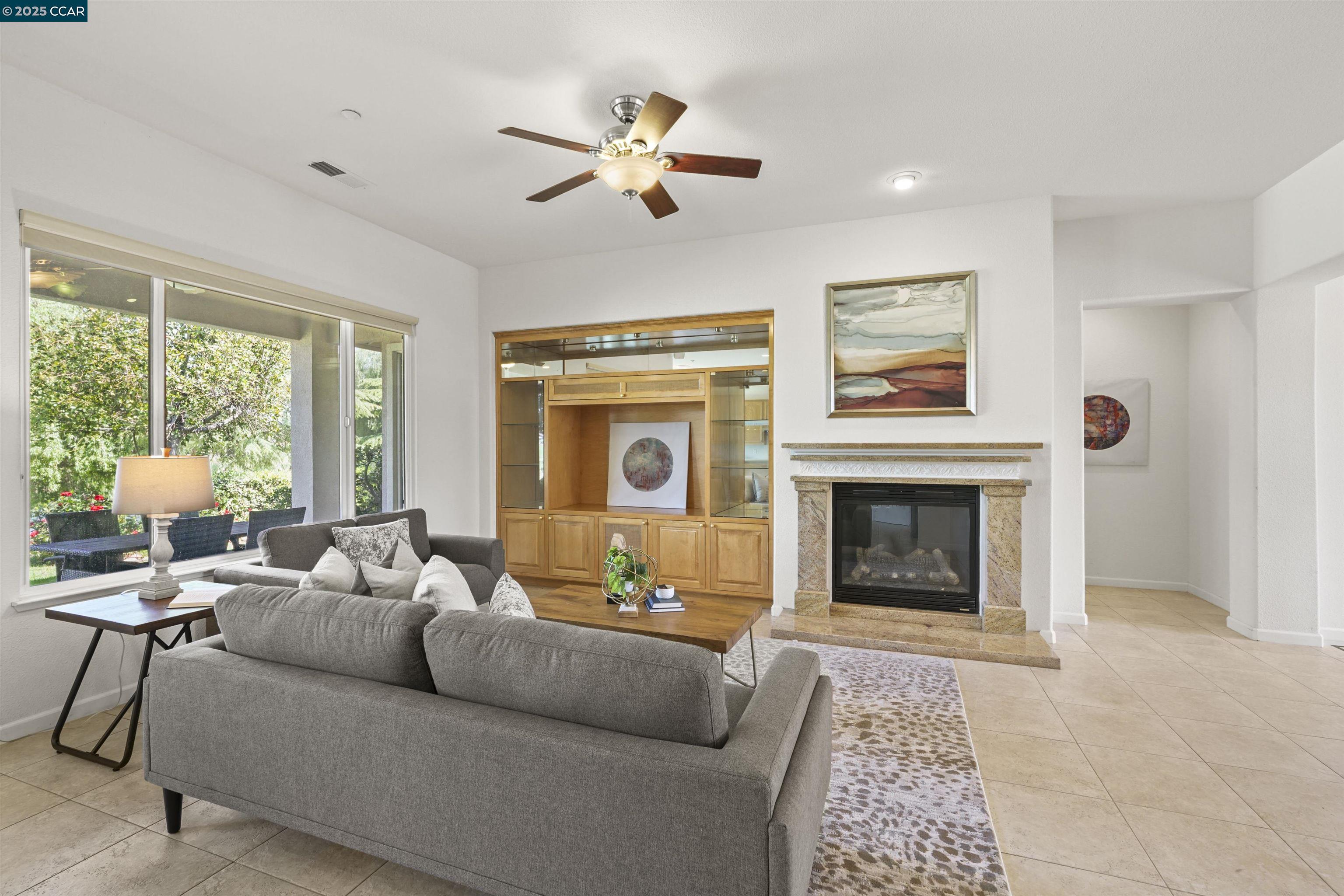 Detail Gallery Image 11 of 59 For 1129 Jonagold Way, Brentwood,  CA 94513 - 3 Beds | 2/1 Baths