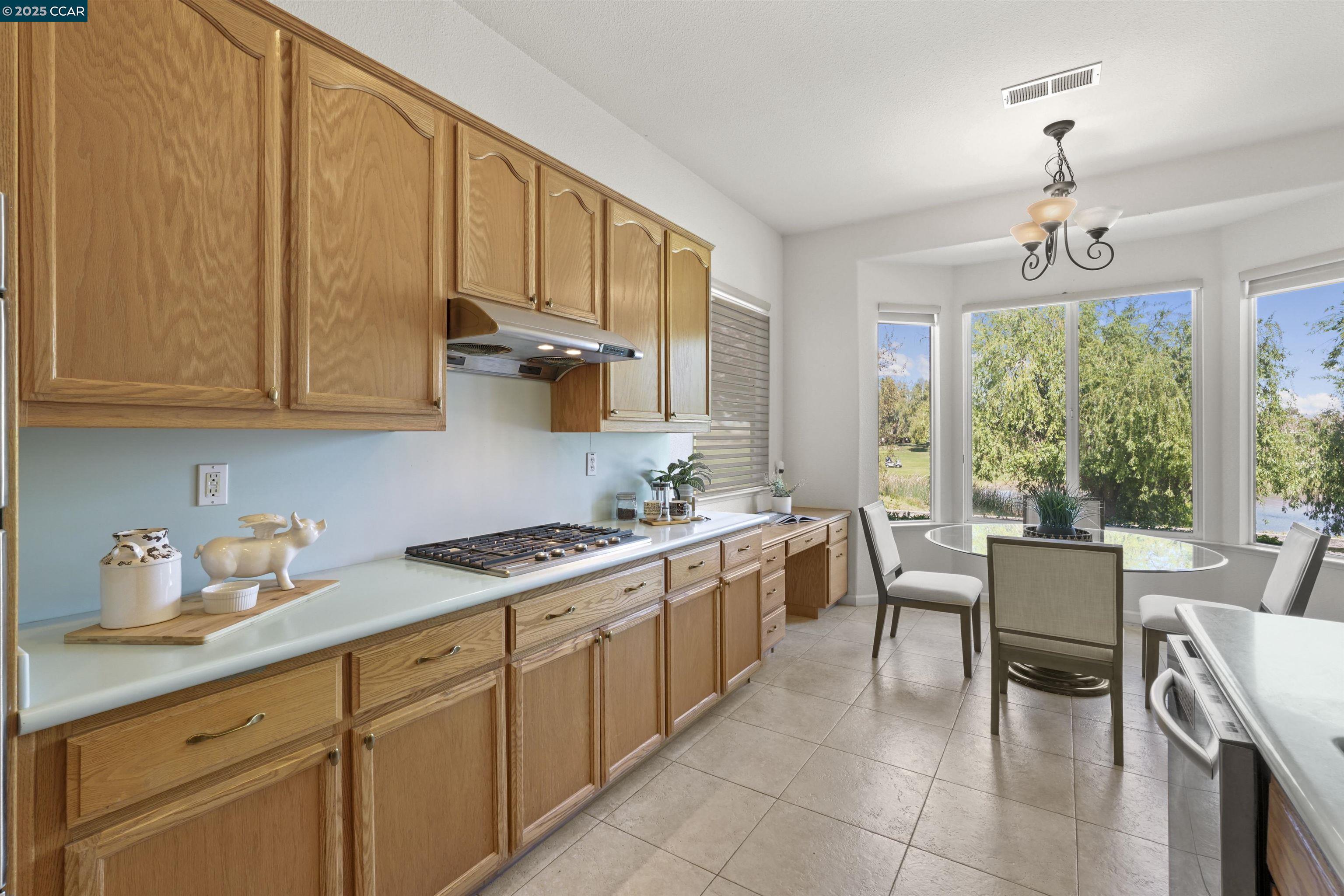 Detail Gallery Image 16 of 59 For 1129 Jonagold Way, Brentwood,  CA 94513 - 3 Beds | 2/1 Baths