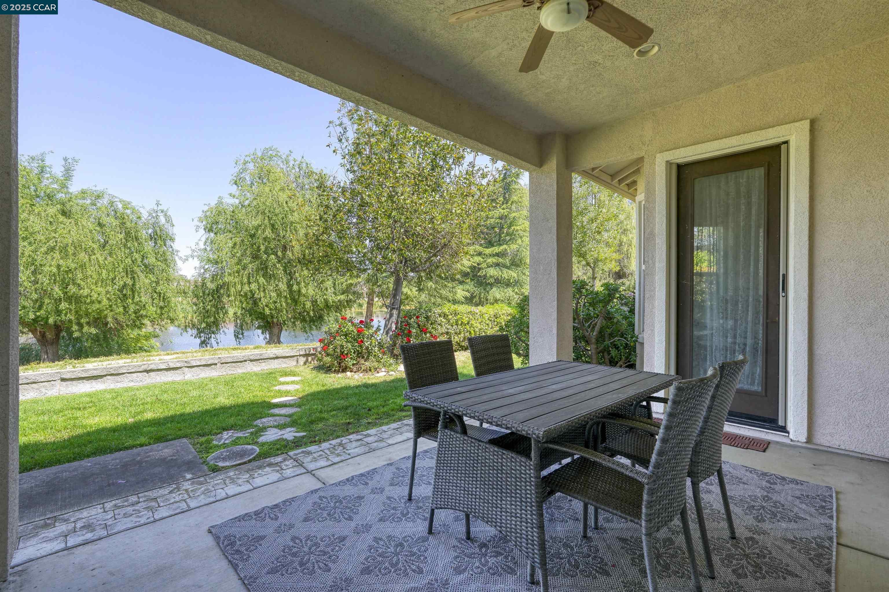 Detail Gallery Image 3 of 59 For 1129 Jonagold Way, Brentwood,  CA 94513 - 3 Beds | 2/1 Baths