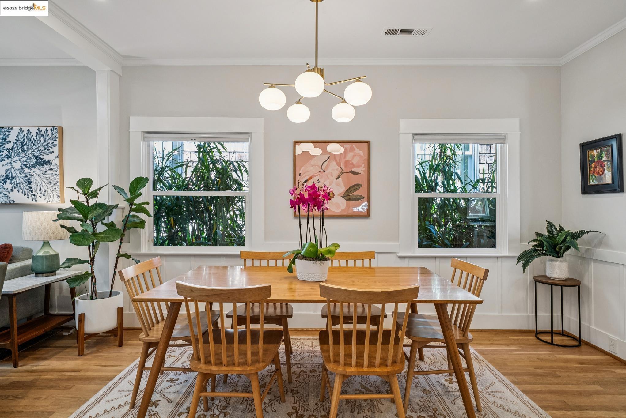Detail Gallery Image 17 of 60 For 1112 Ward St, Berkeley,  CA 94702 - 3 Beds | 2 Baths