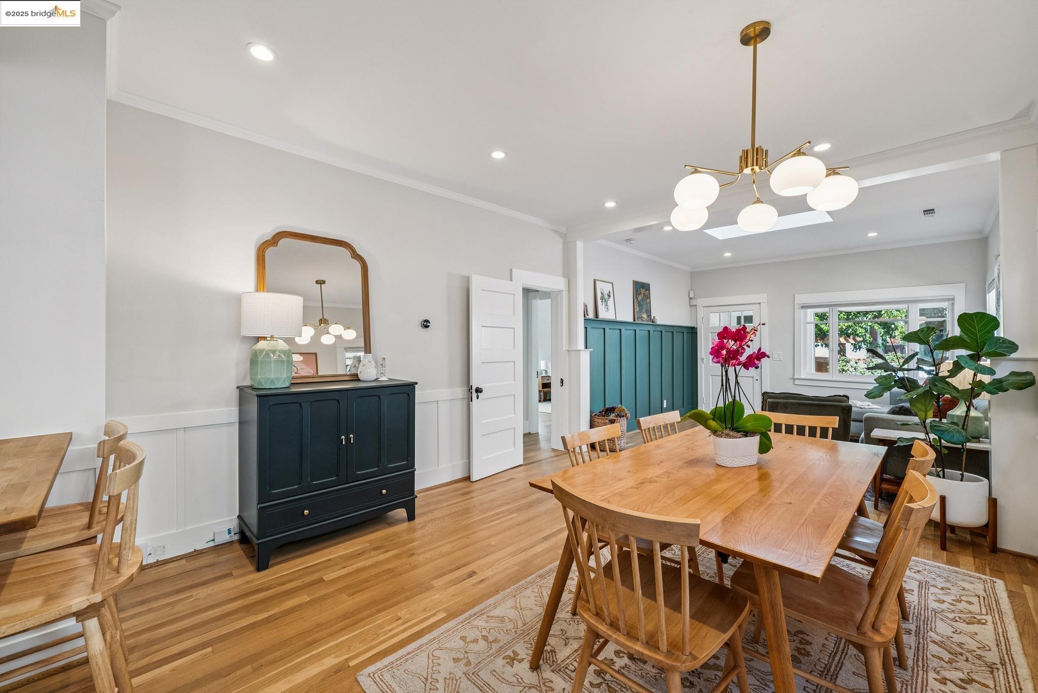 Detail Gallery Image 19 of 60 For 1112 Ward St, Berkeley,  CA 94702 - 3 Beds | 2 Baths