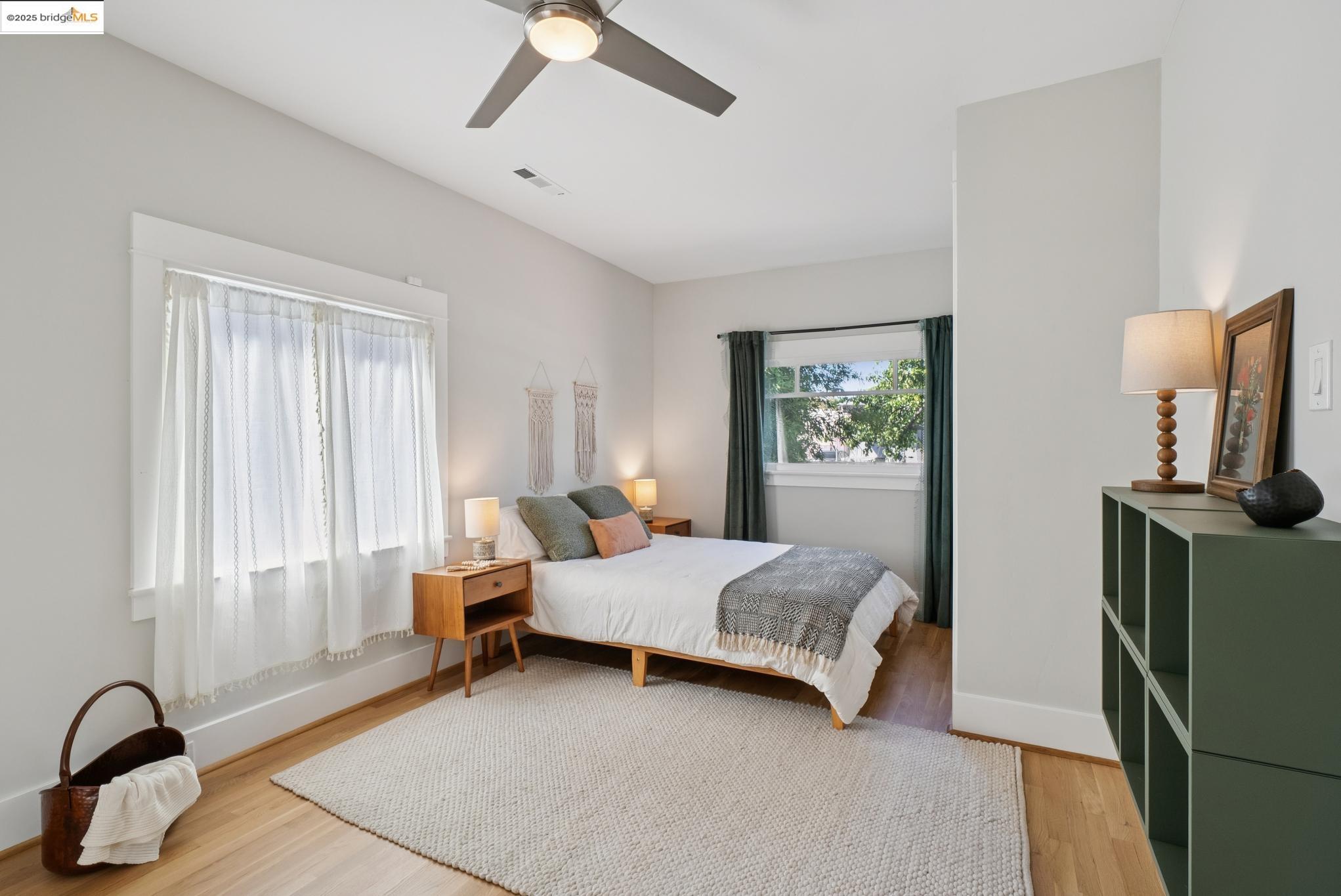 Detail Gallery Image 29 of 60 For 1112 Ward St, Berkeley,  CA 94702 - 3 Beds | 2 Baths