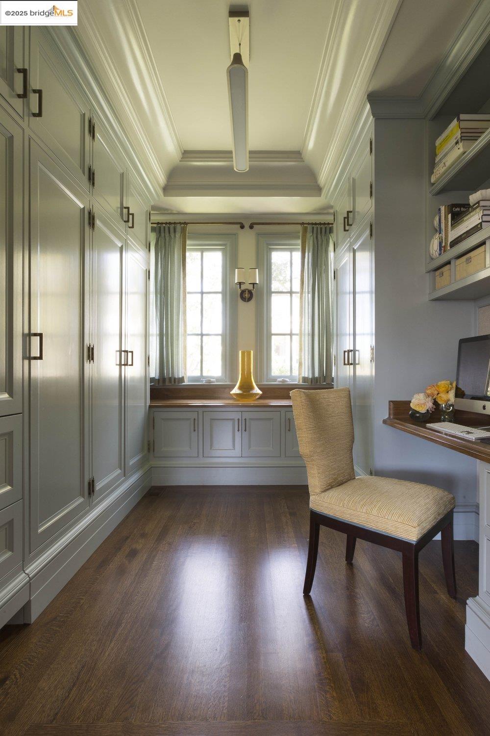 Detail Gallery Image 22 of 60 For 44 Farragut Ave, Piedmont,  CA 94610-1217 - 6 Beds | 6/4 Baths